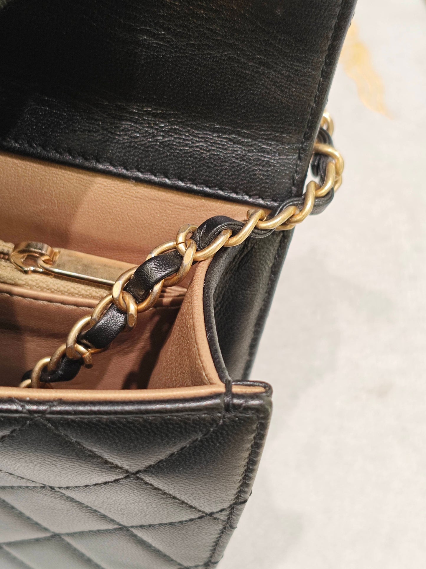 Chanel - Other - Leather - Black - (mini)
