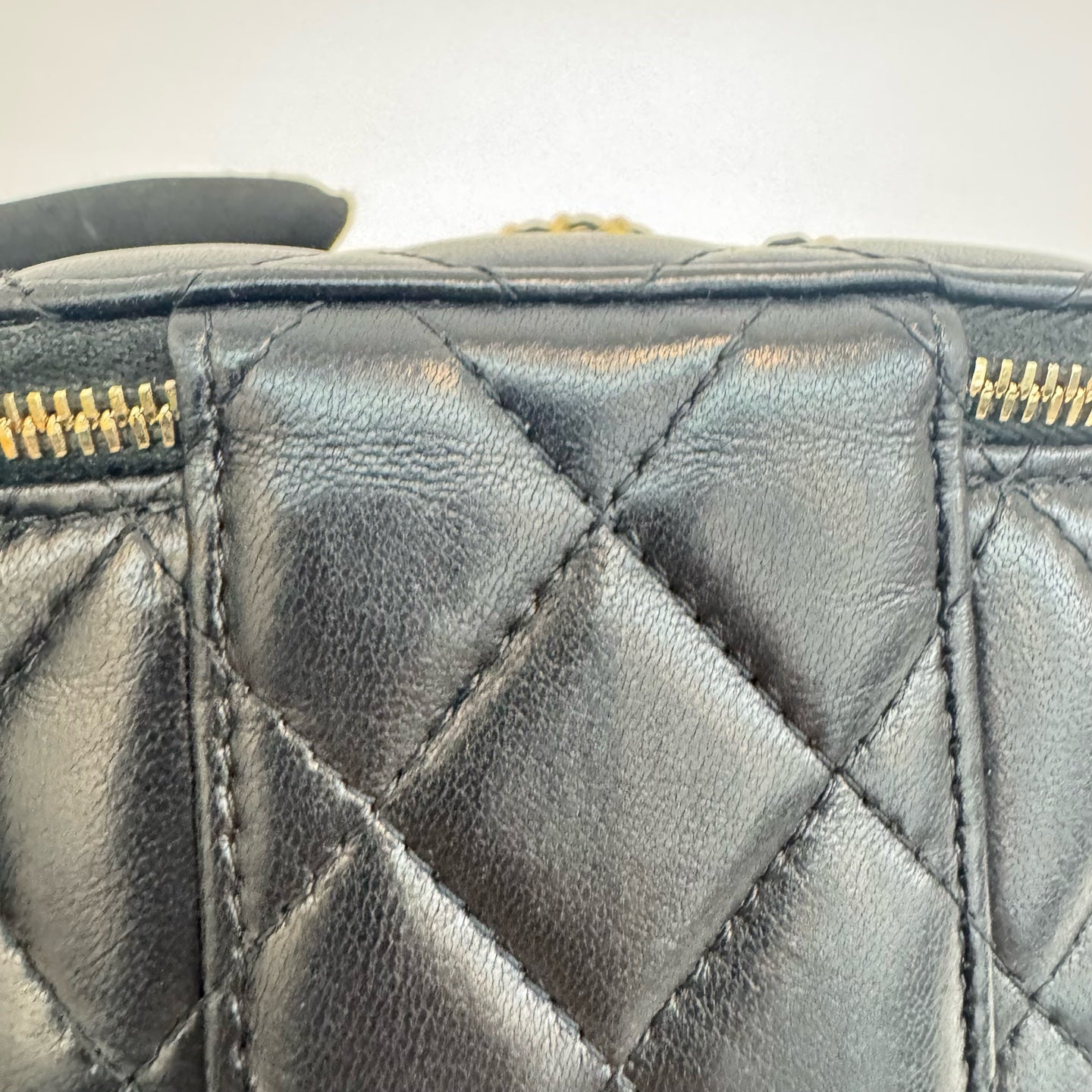 Chanel - Other - Leather - Black - (mini)