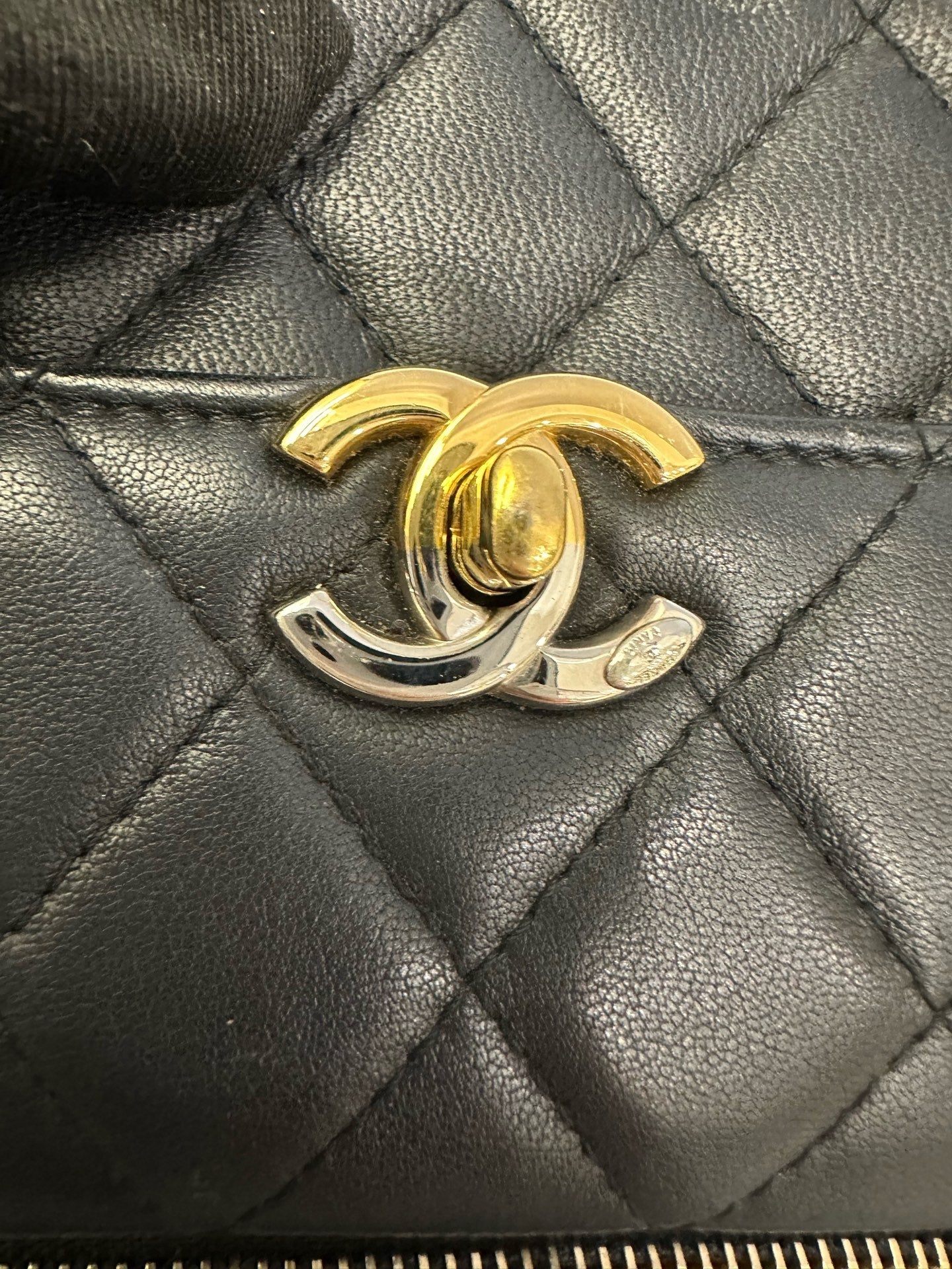 Chanel - Other - Leather - Black - (mini)