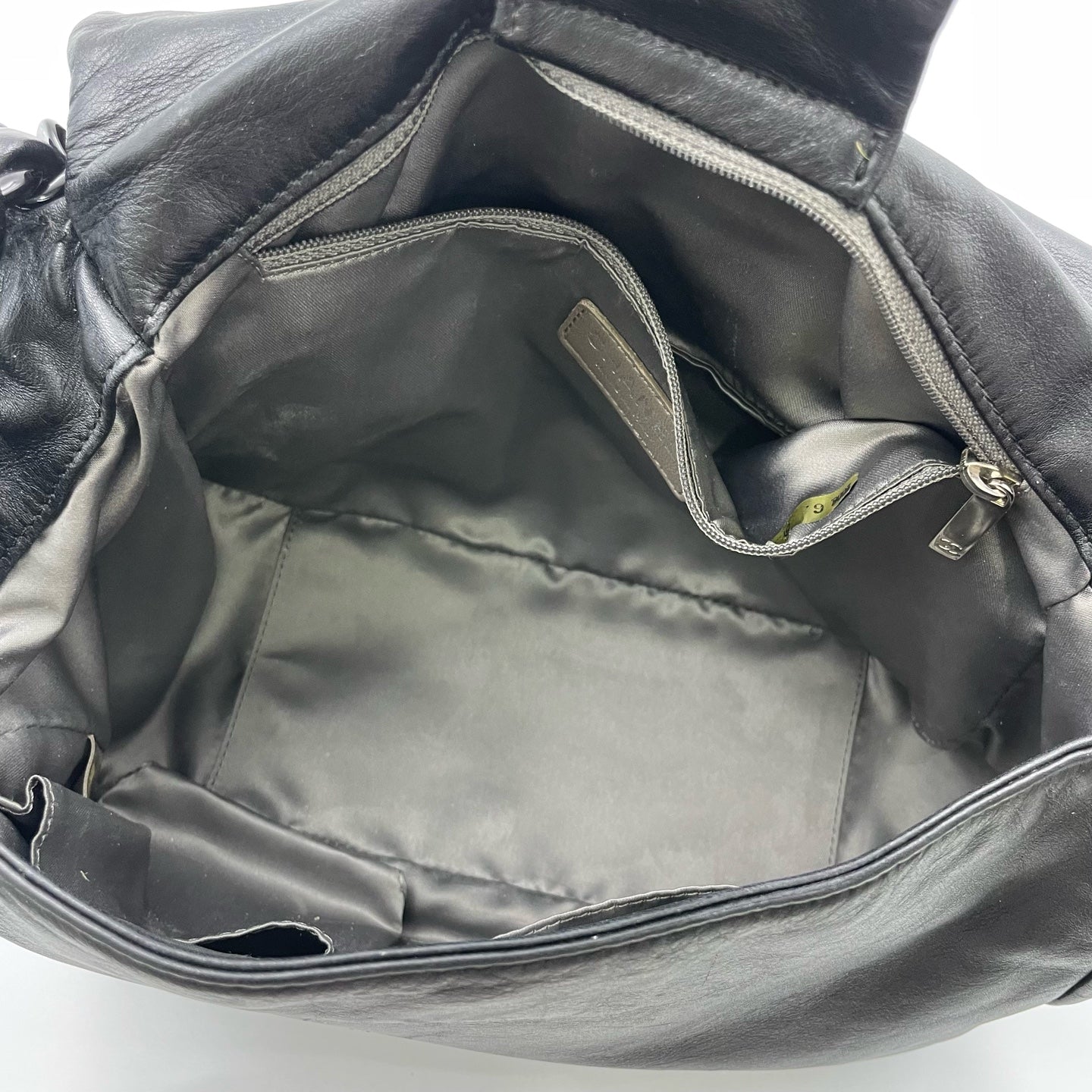 Chanel - Other - Leather - Black - (small)