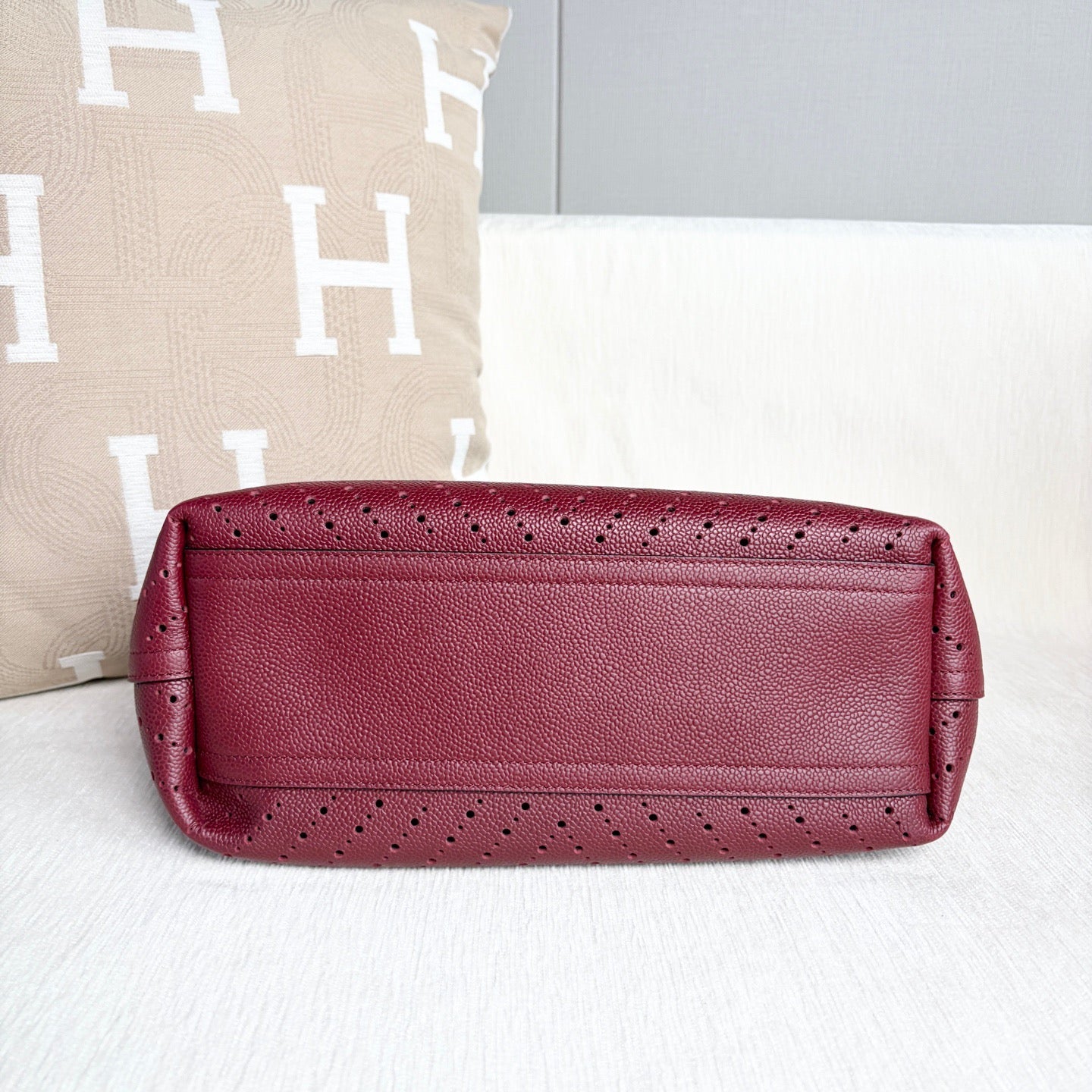 Chanel - Other - Leather - Burgundy - (medium)