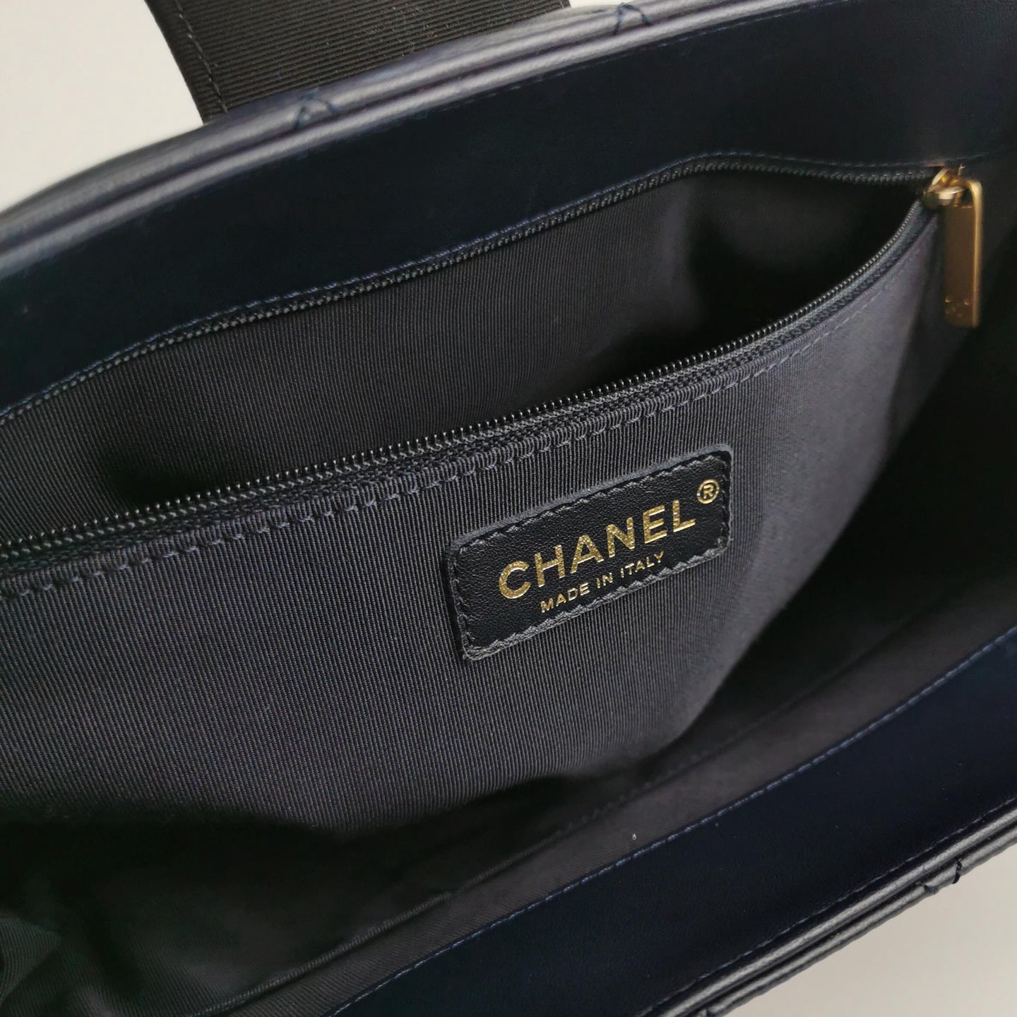 Chanel - Other - Leather - Navy - (medium)