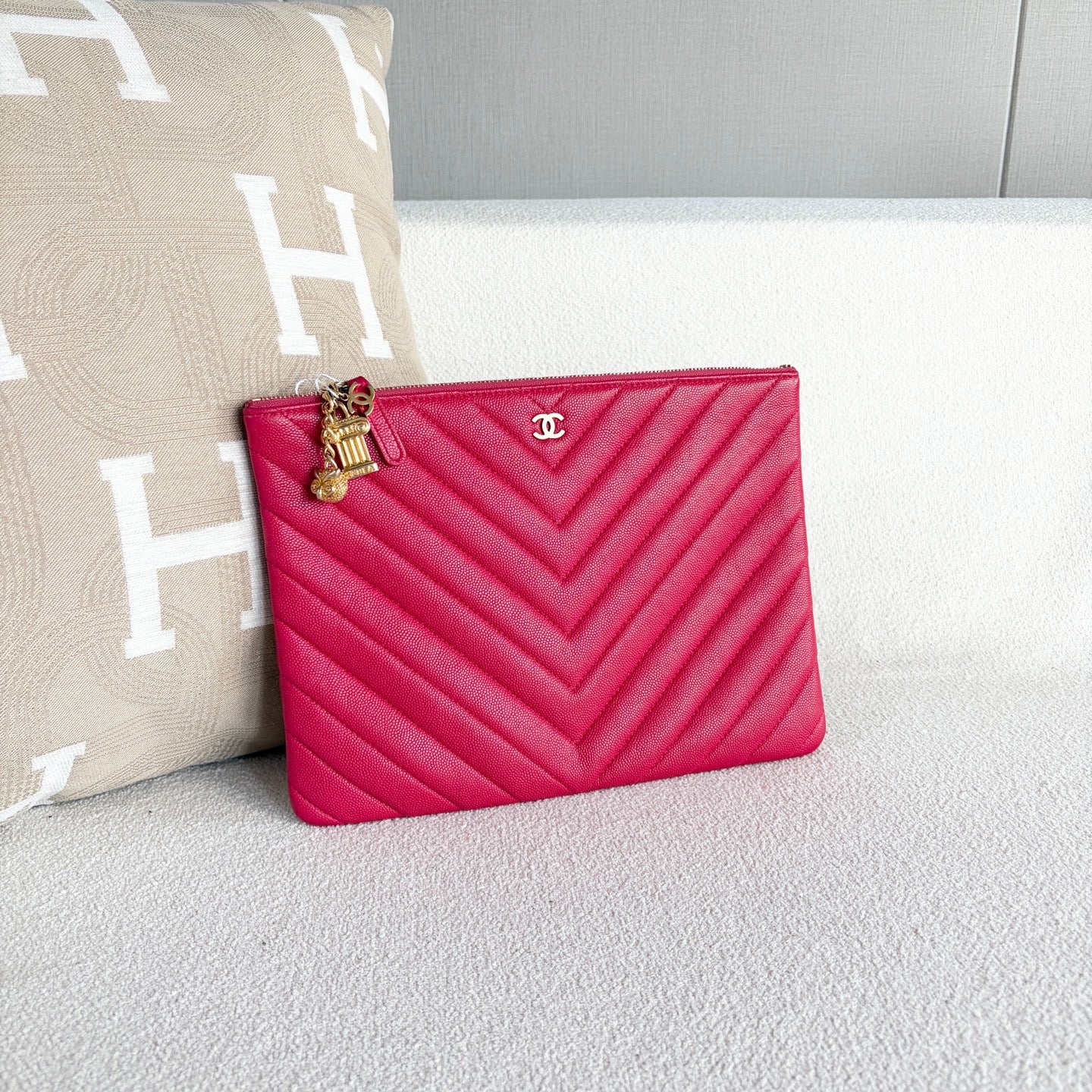 Chanel - Other - Leather - Pink - (medium)