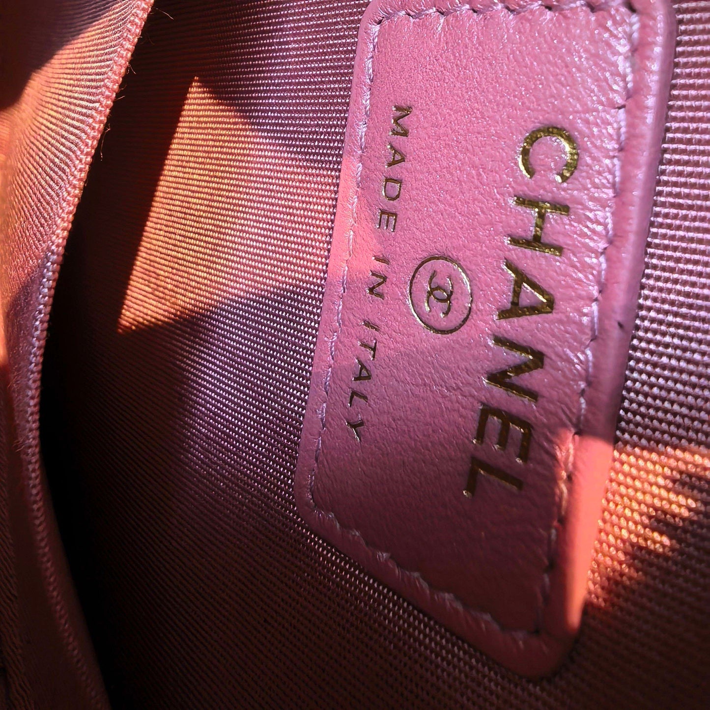 Chanel - Other - Leather - Pink - (mini)
