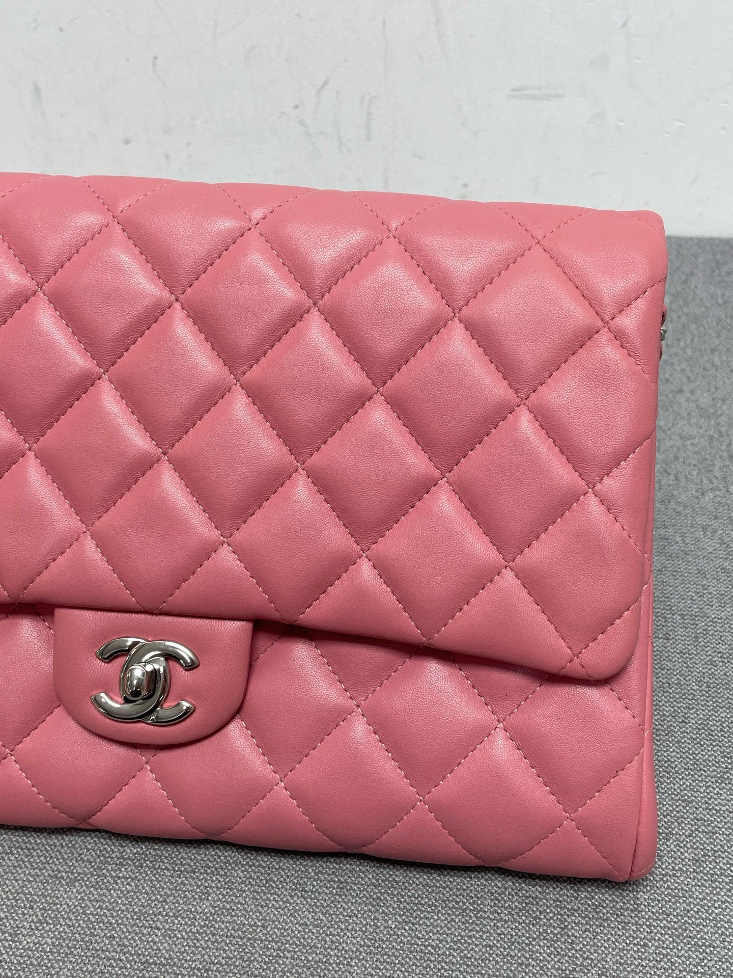 Chanel - Other - Leather - Pink - (mini)