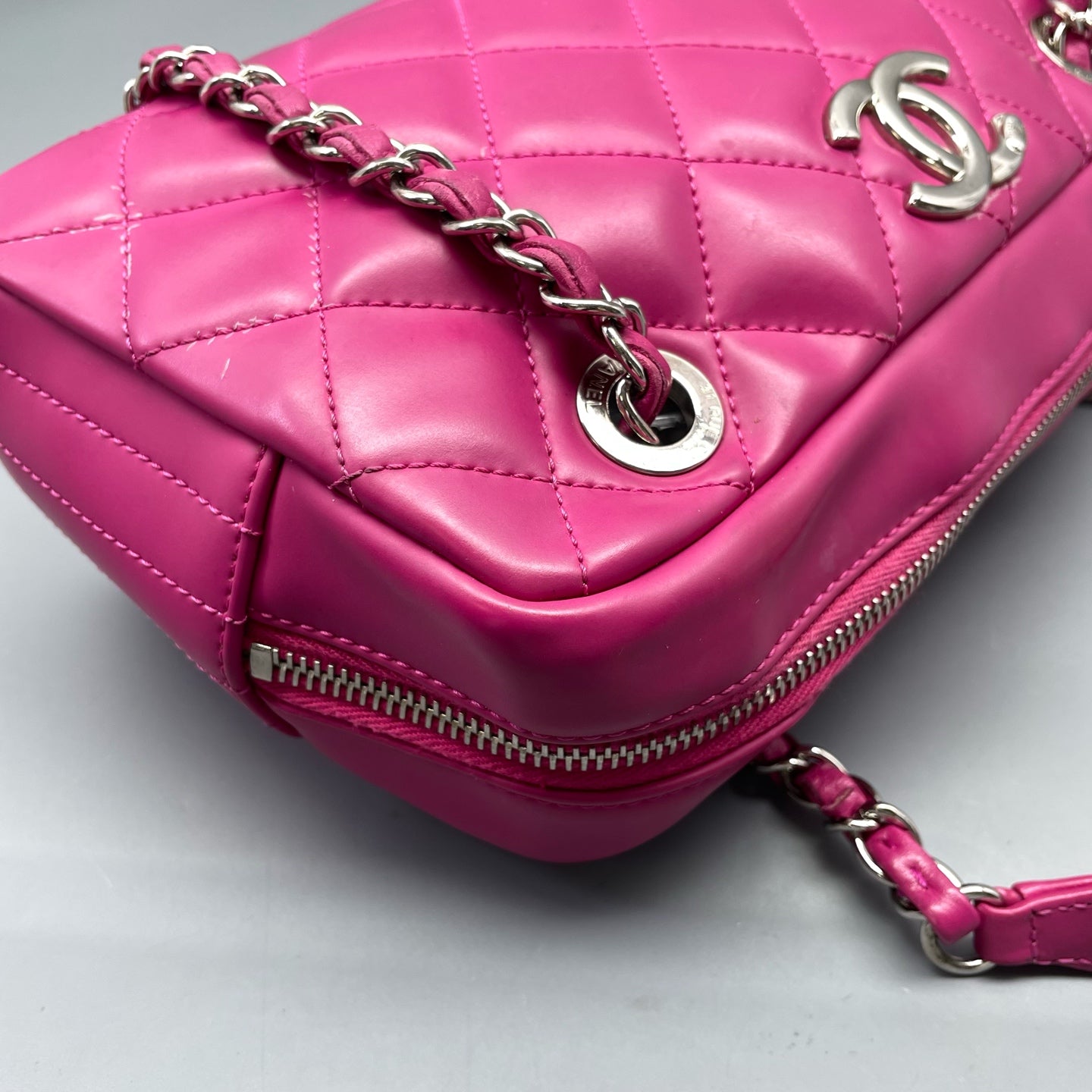 Chanel - Other - Leather - Pink - (Small)