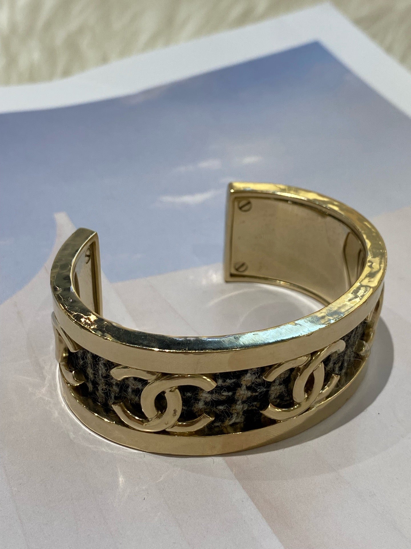 Chanel - Other - Metal - Gold - (M)