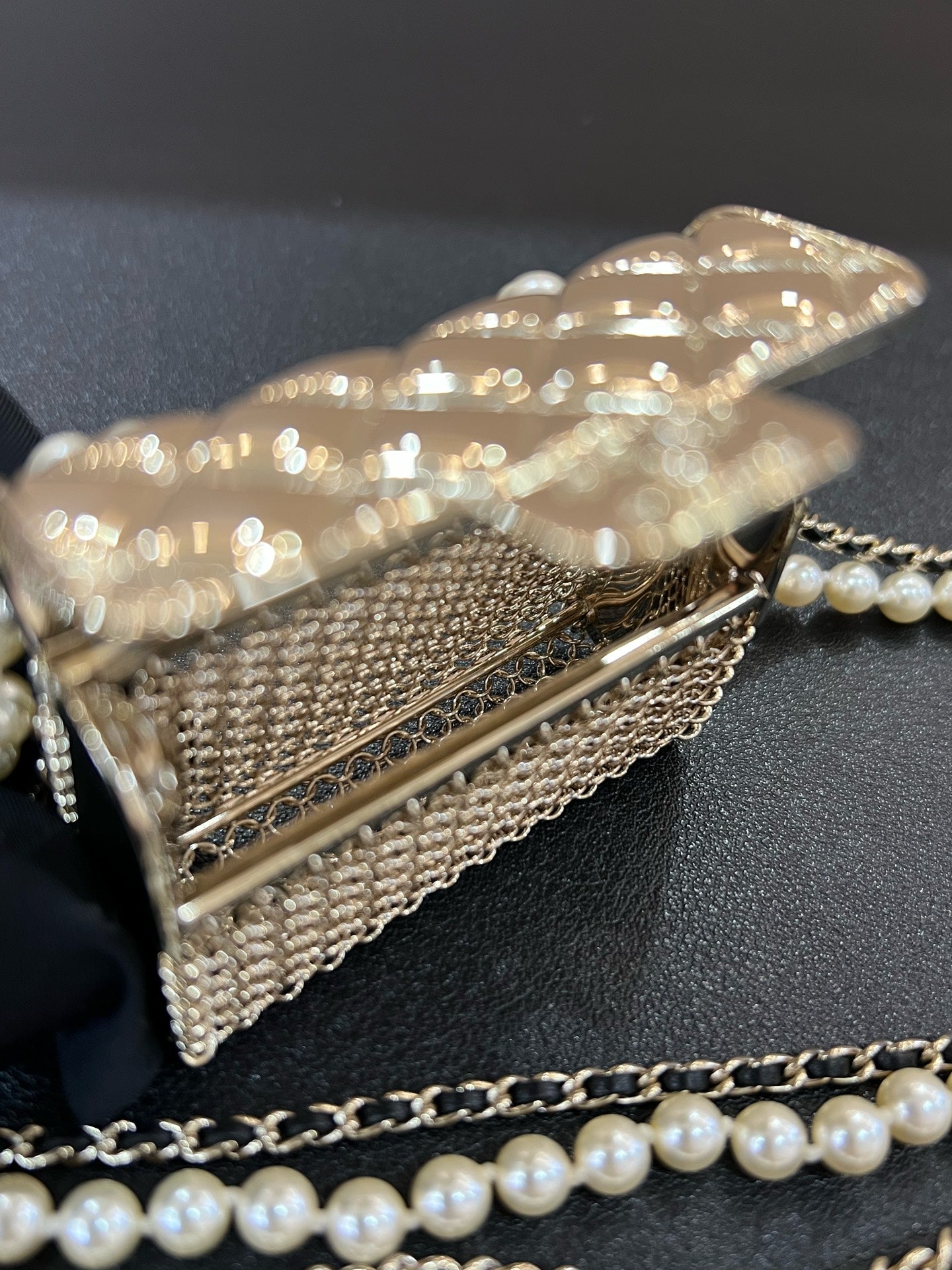 Chanel - Other - Metal - Gold - (mini)