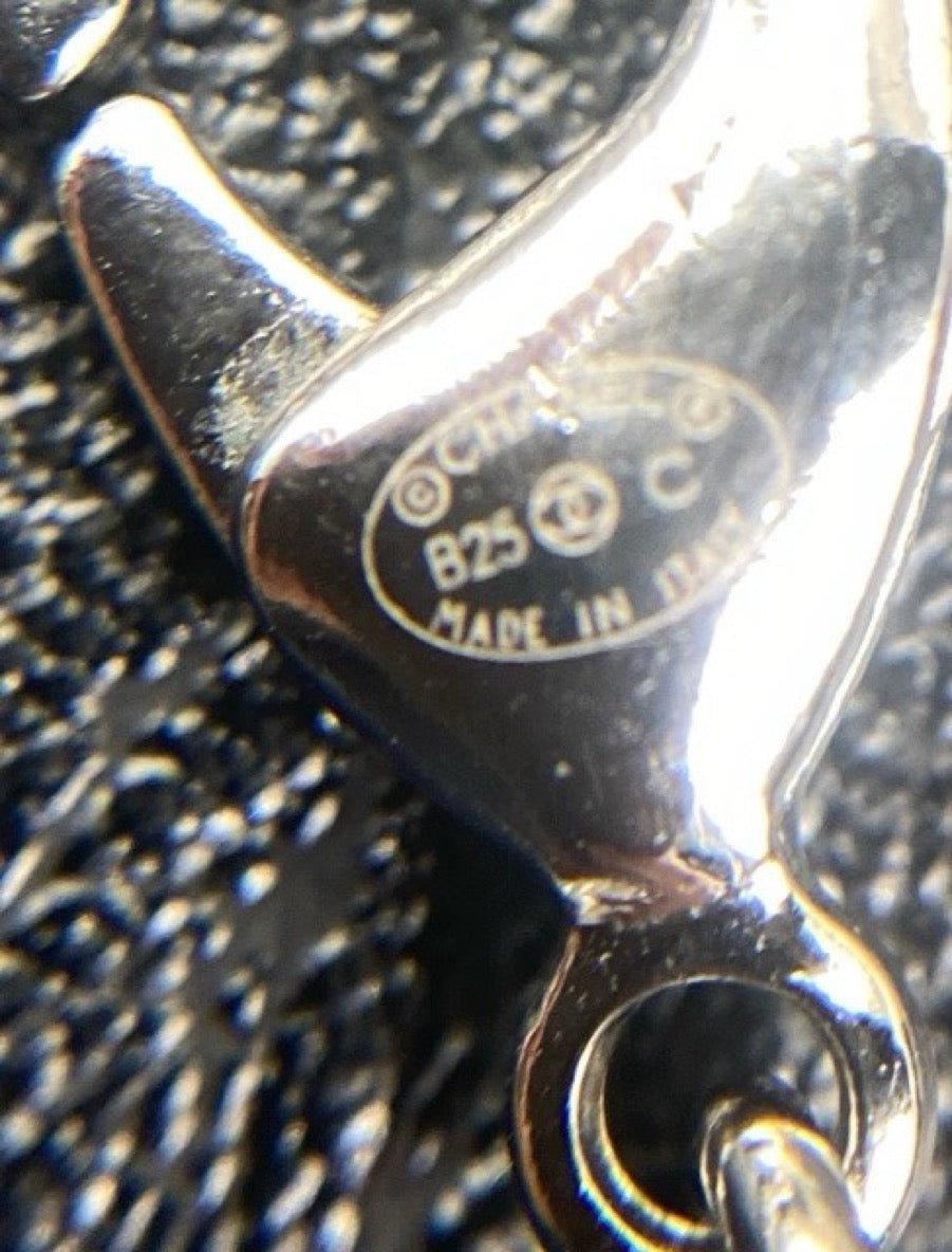 Chanel - Other - Silver-tone metal with imitation pearls; exact composition is unconfirmed. - White - (30 cm + 10 cm)