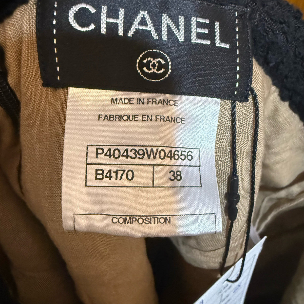 Chanel - Other - Tweed - Black - (38)