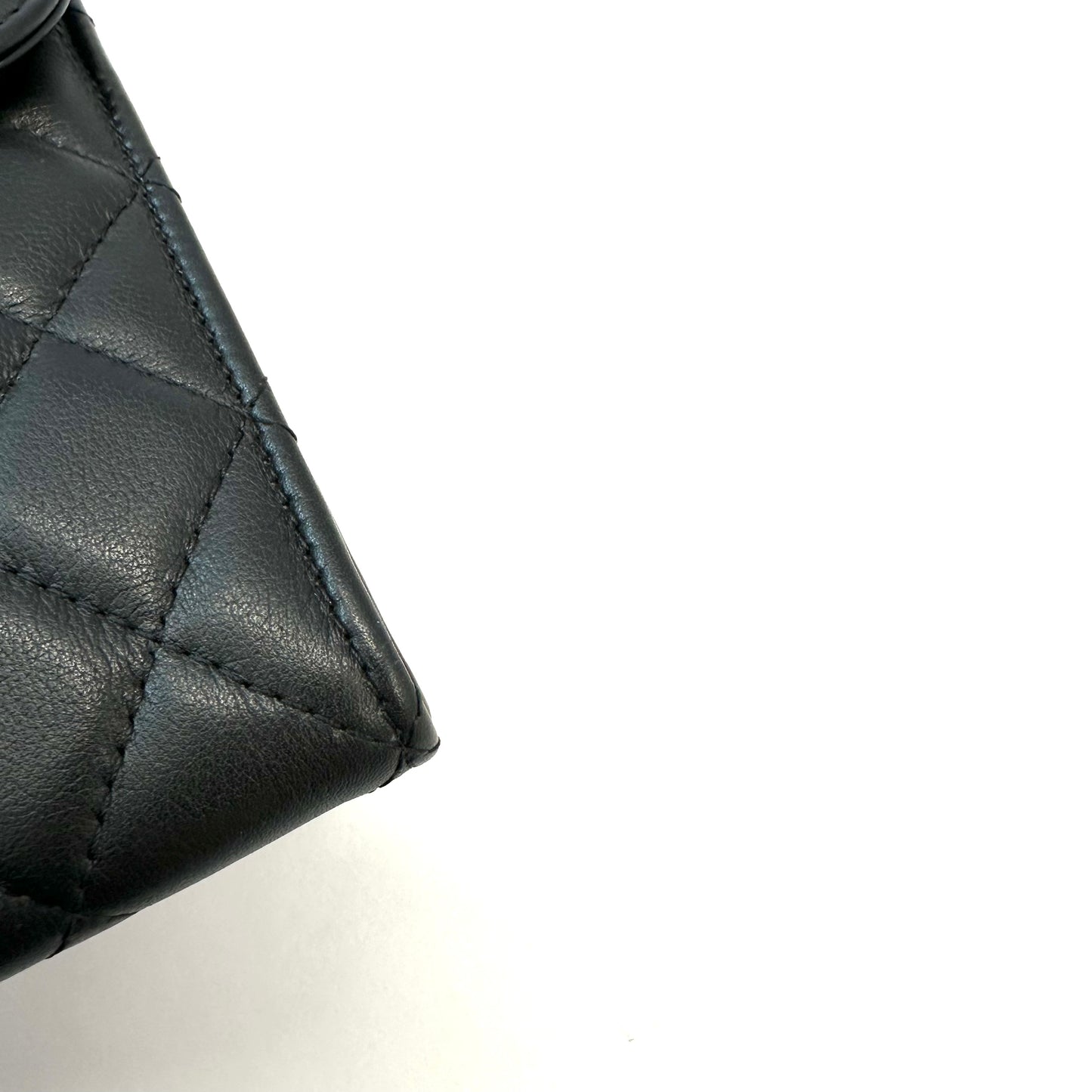 Chanel - Pearl Chain Phone Bag - Leather - Black