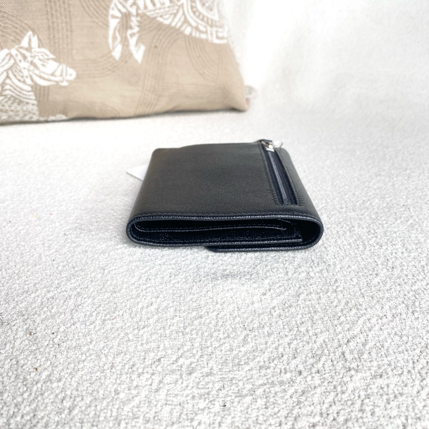 Chanel - Short Bi-fold Wallet - Caviar leather - Black - (small)