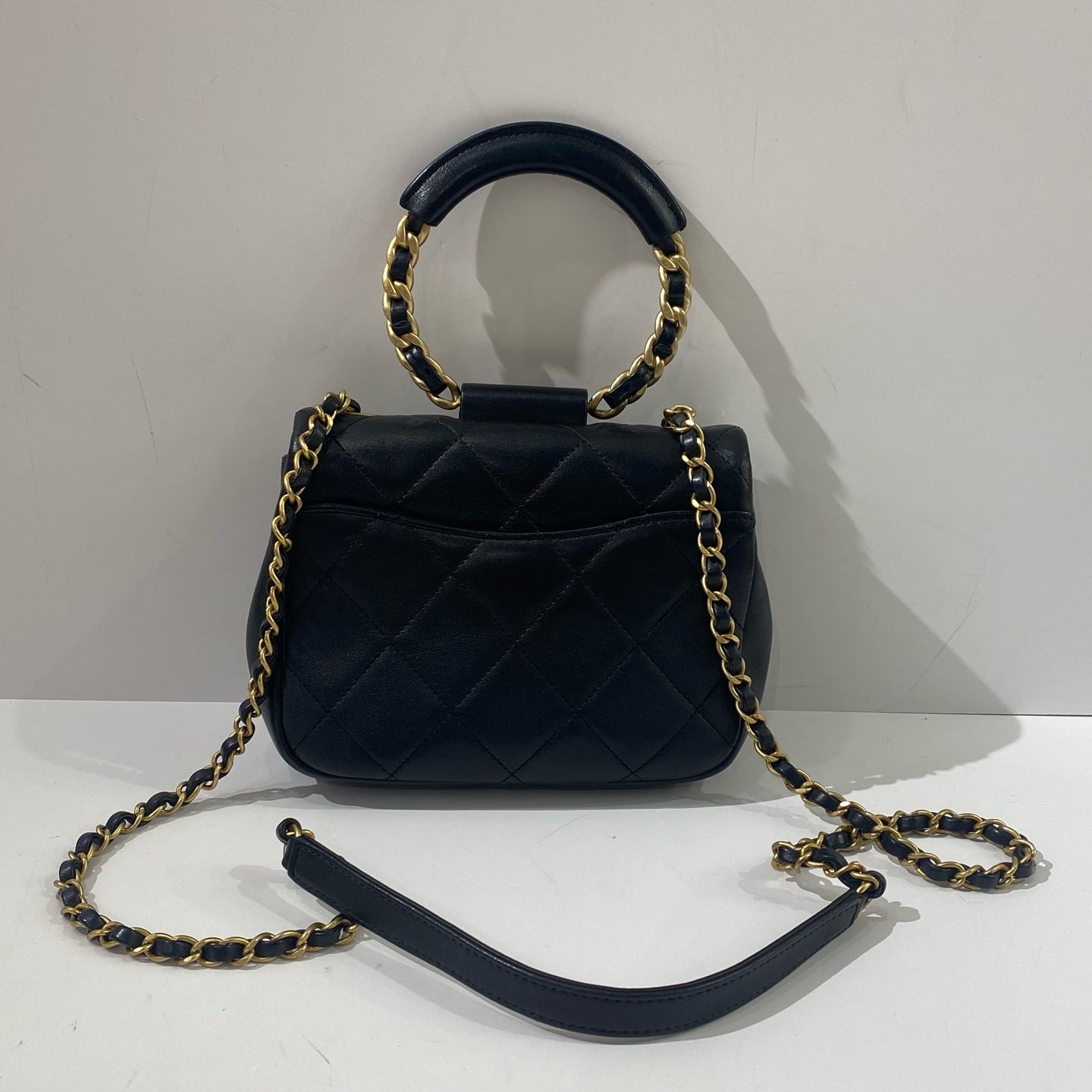 Chanel - Square Mini Flap with Top Handle - Lambskin leather - Black - (mini)