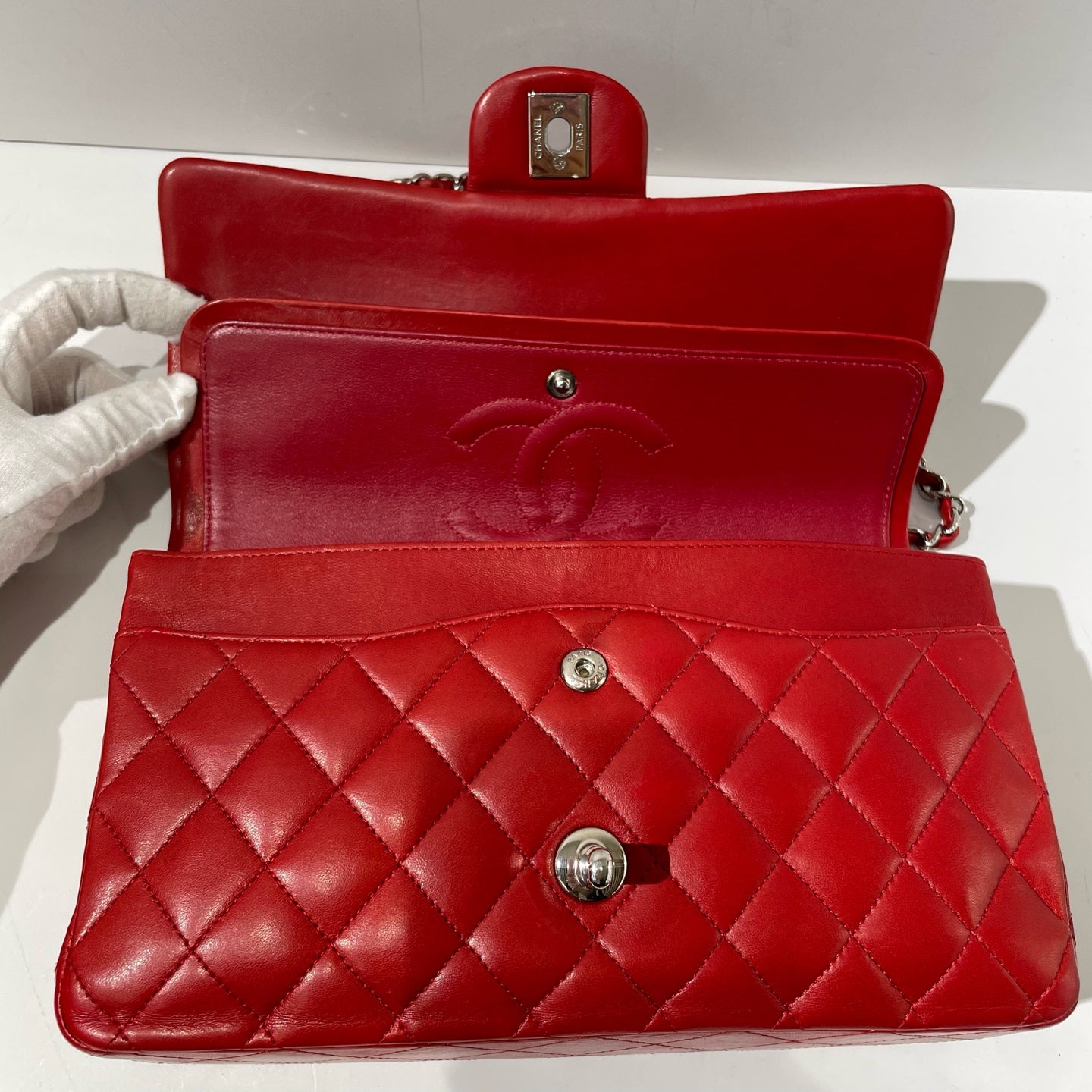 Chanel - Timeless/Classique - Leather - Red - (medium)