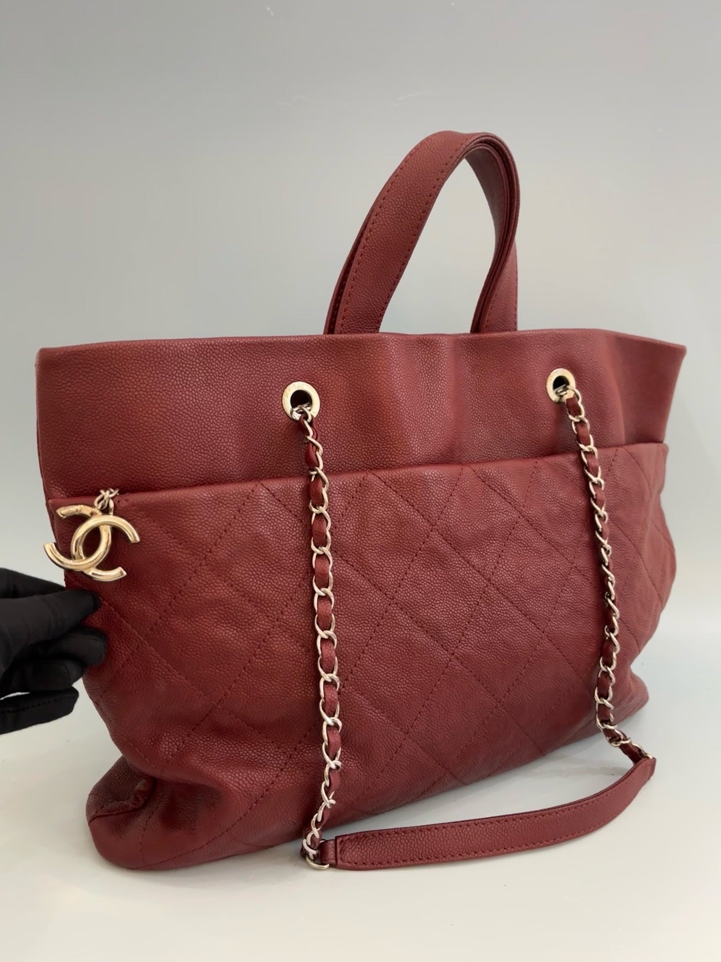Chanel - Tote - Leather - Burgundy