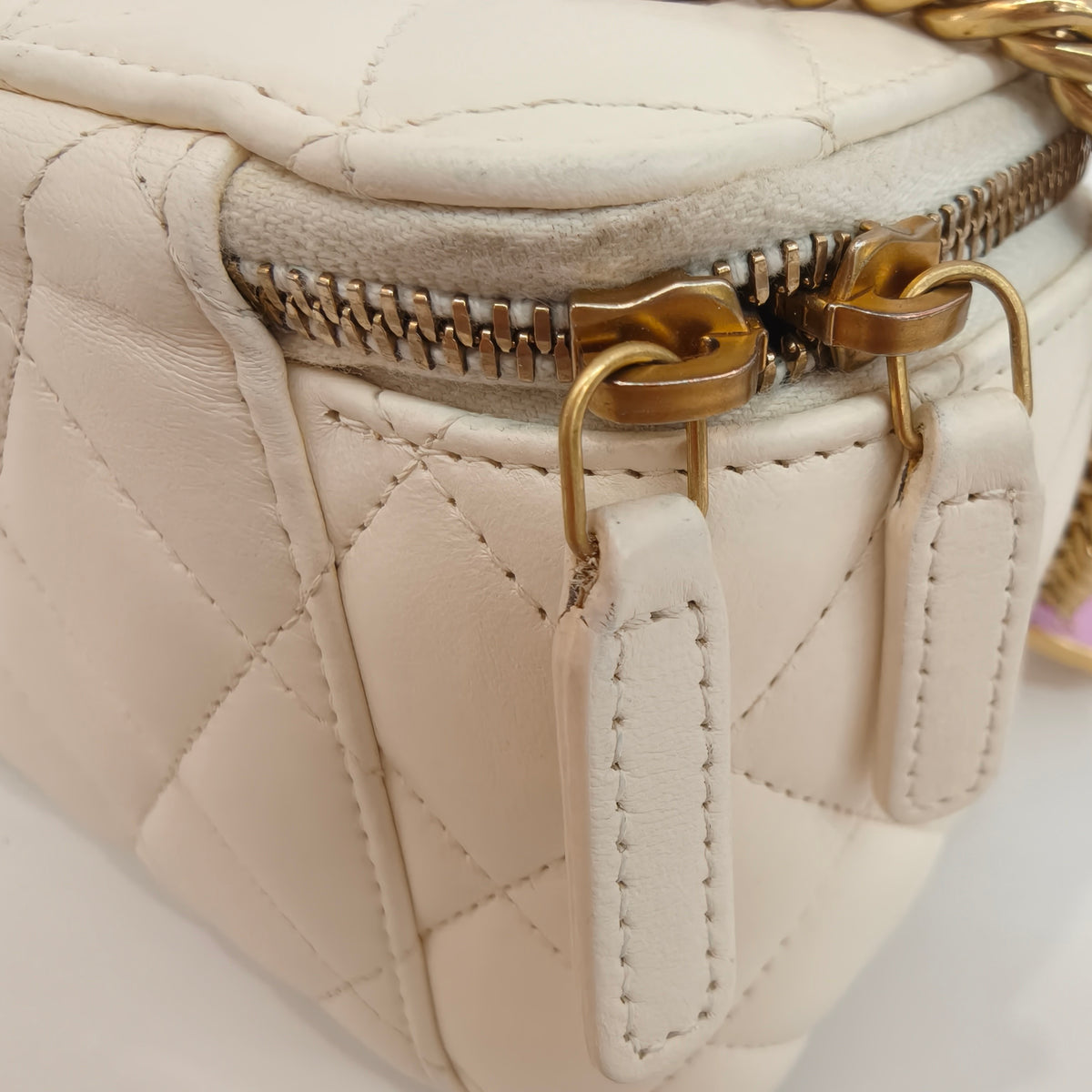 Chanel - Vanity Case - Leather - White