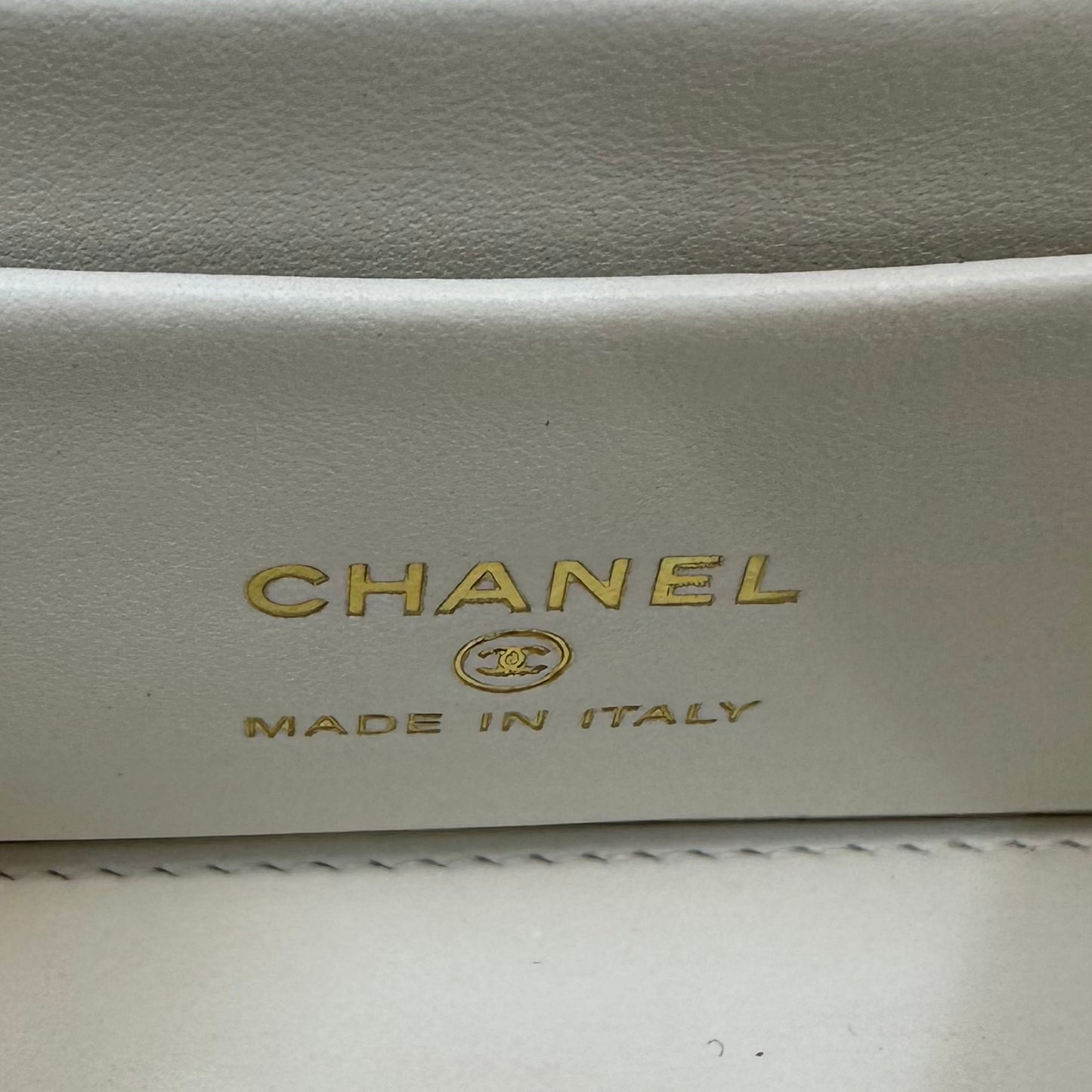 Chanel - Vanity Case with Chain - Leather - White