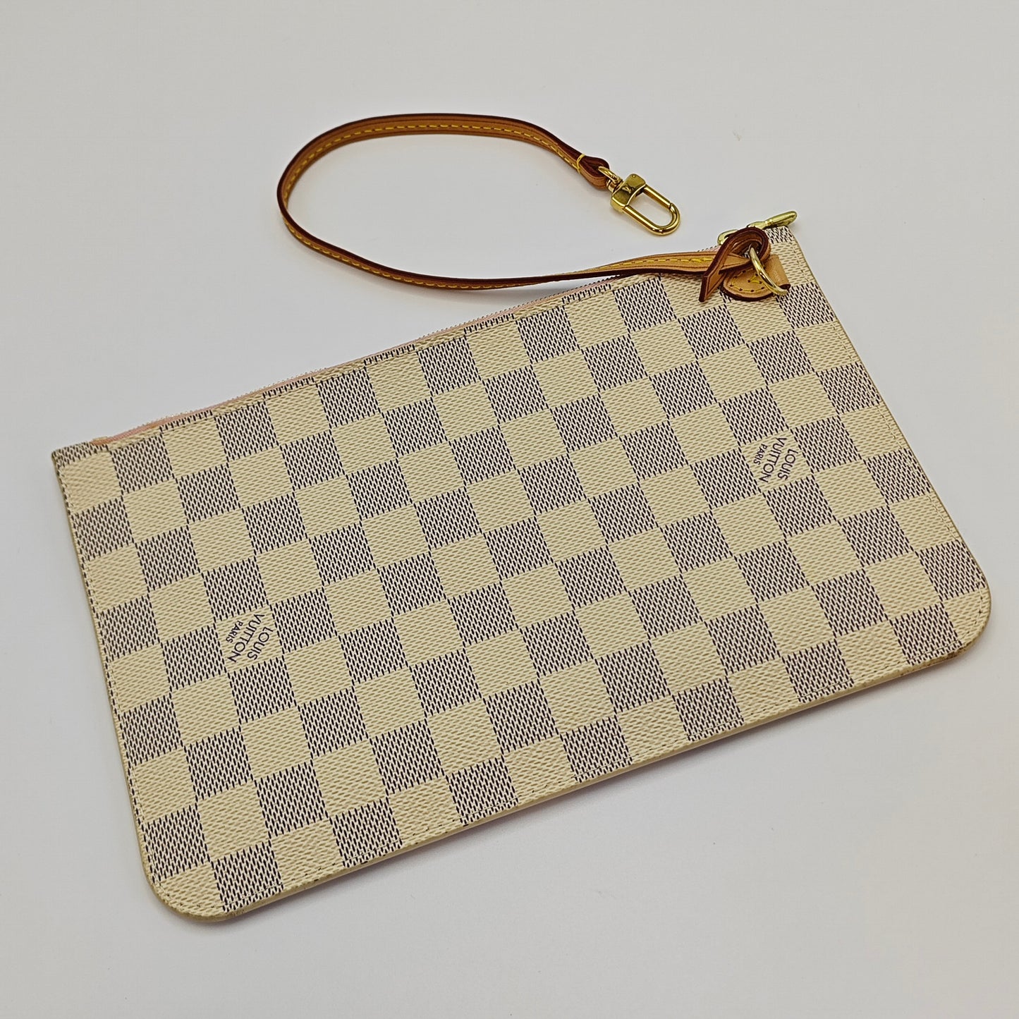 Louis Vuitton - Neverfull MM - Canvas - White - (Medium)