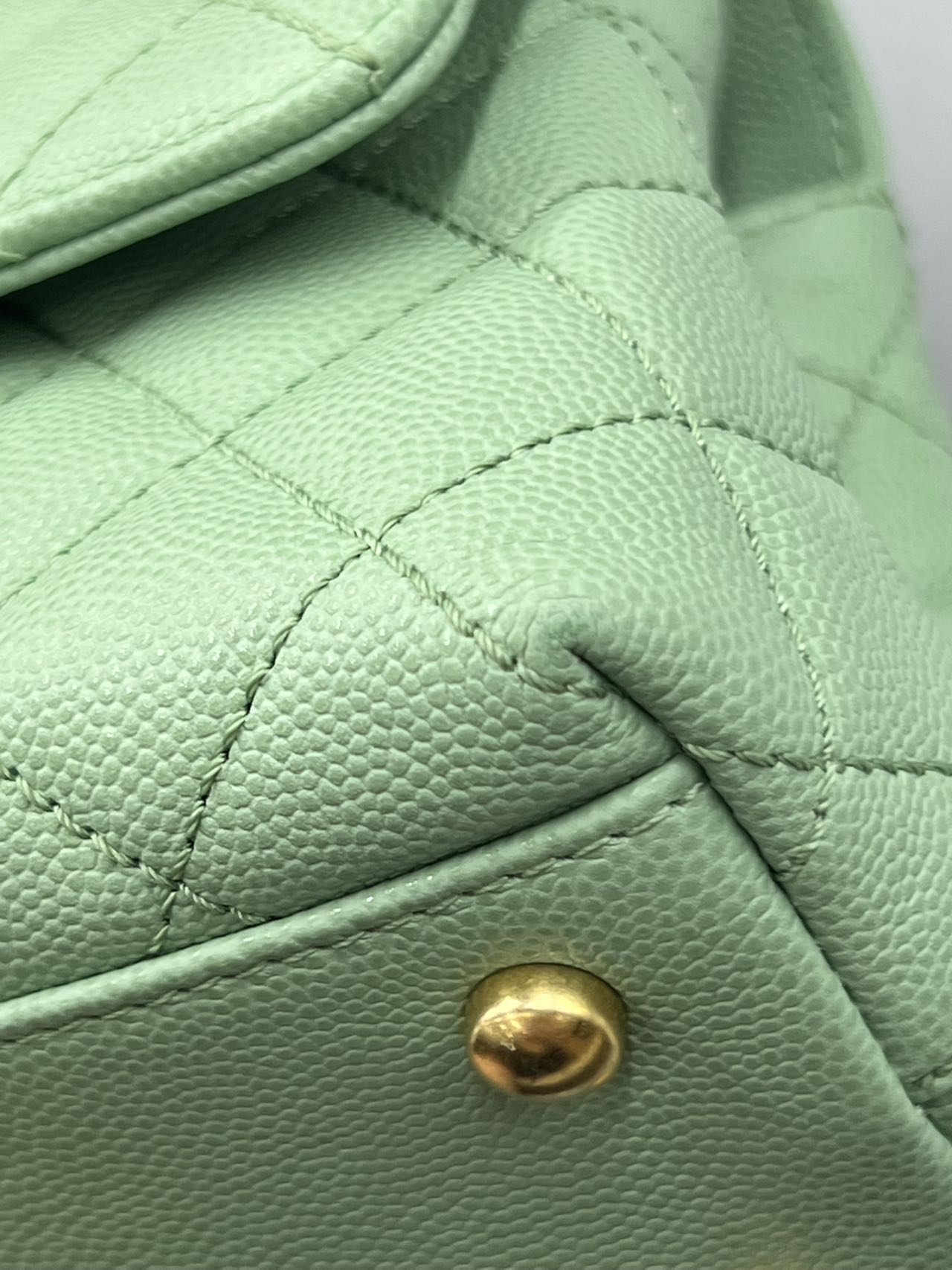 Chanel - Coco Handle Flap Bag - Grained calfskin leather - Pastel Green with Gold-Tone Hardware - (Small)