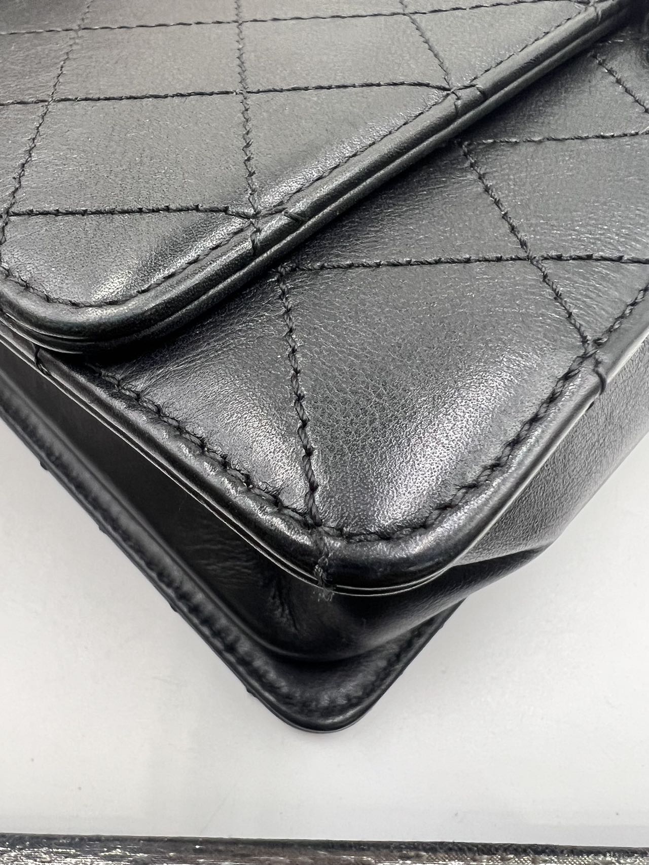 Chanel - Flap Bag - Lambskin leather - Black - (medium)