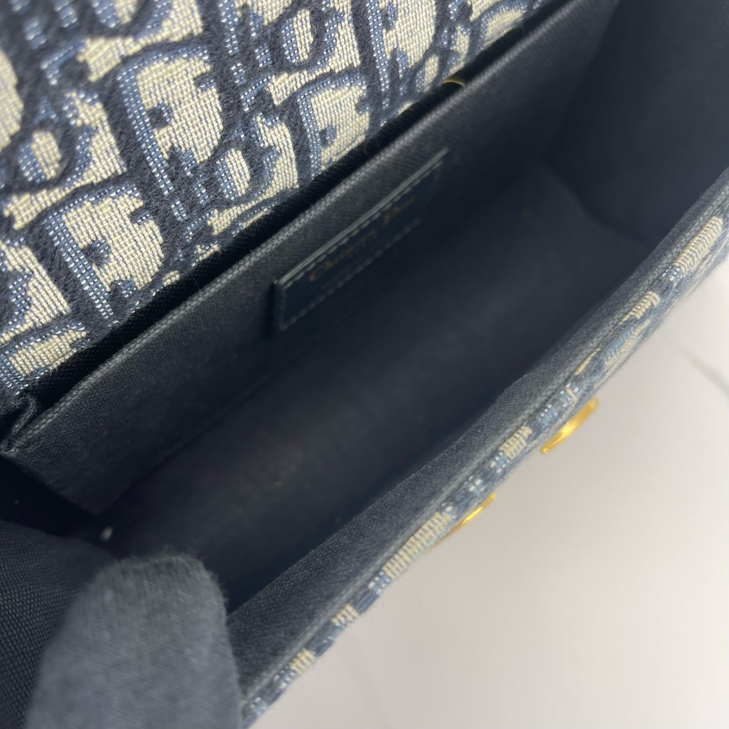 Dior - 30 Montaigne East-West - Oblique embroidered canvas with calfskin leather trim - Navy and Beige - (small)