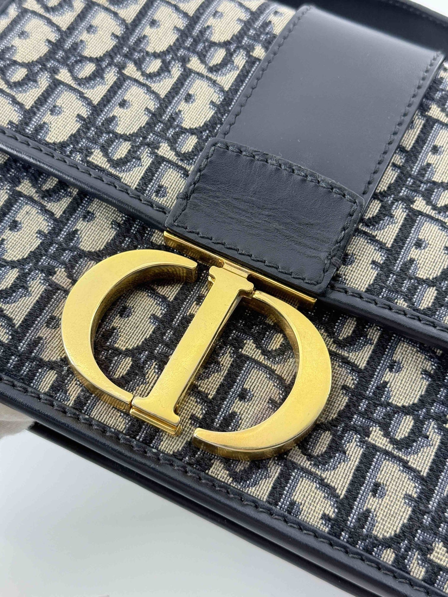 Dior - 30 Montaigne - Jacquard canvas with leather trim - Navy Blue and Beige with Black trim - (Medium)