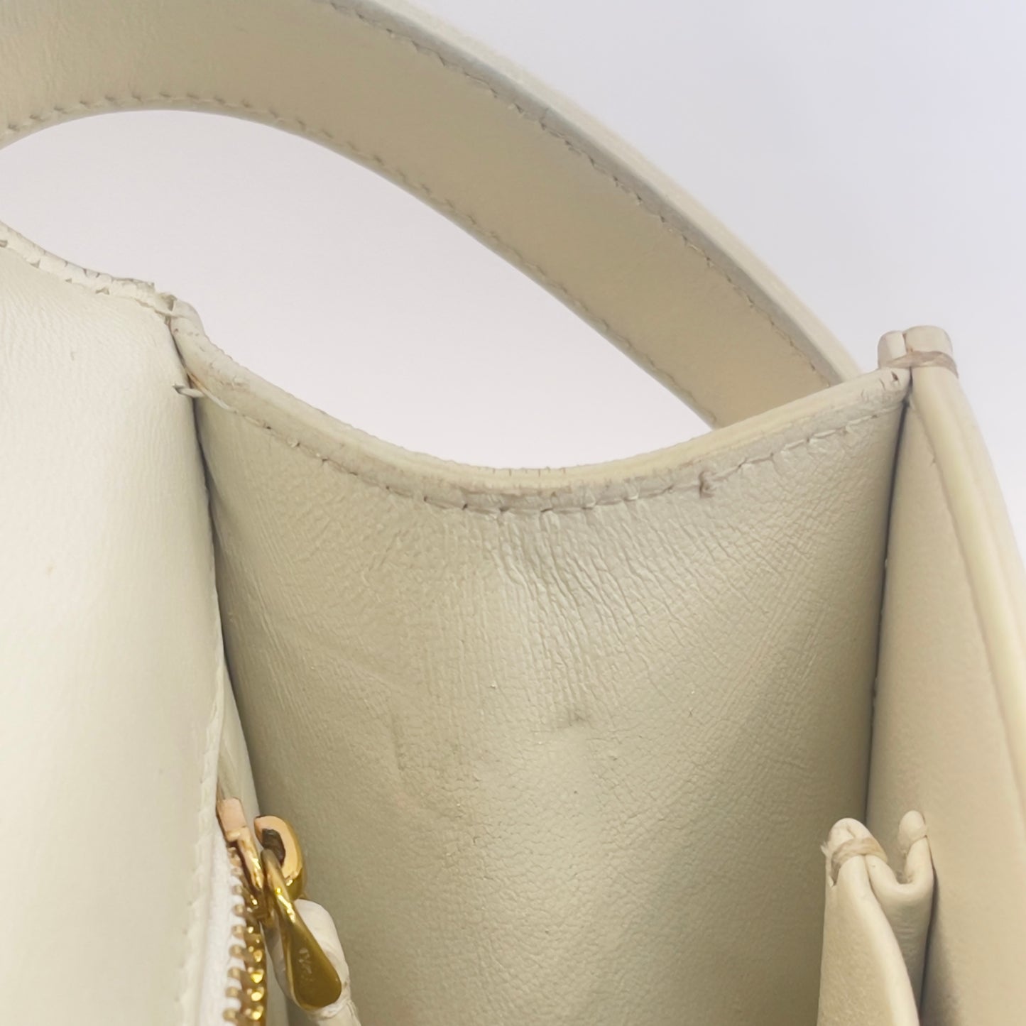 Dior - 30 Montaigne - Leather - White - (medium)