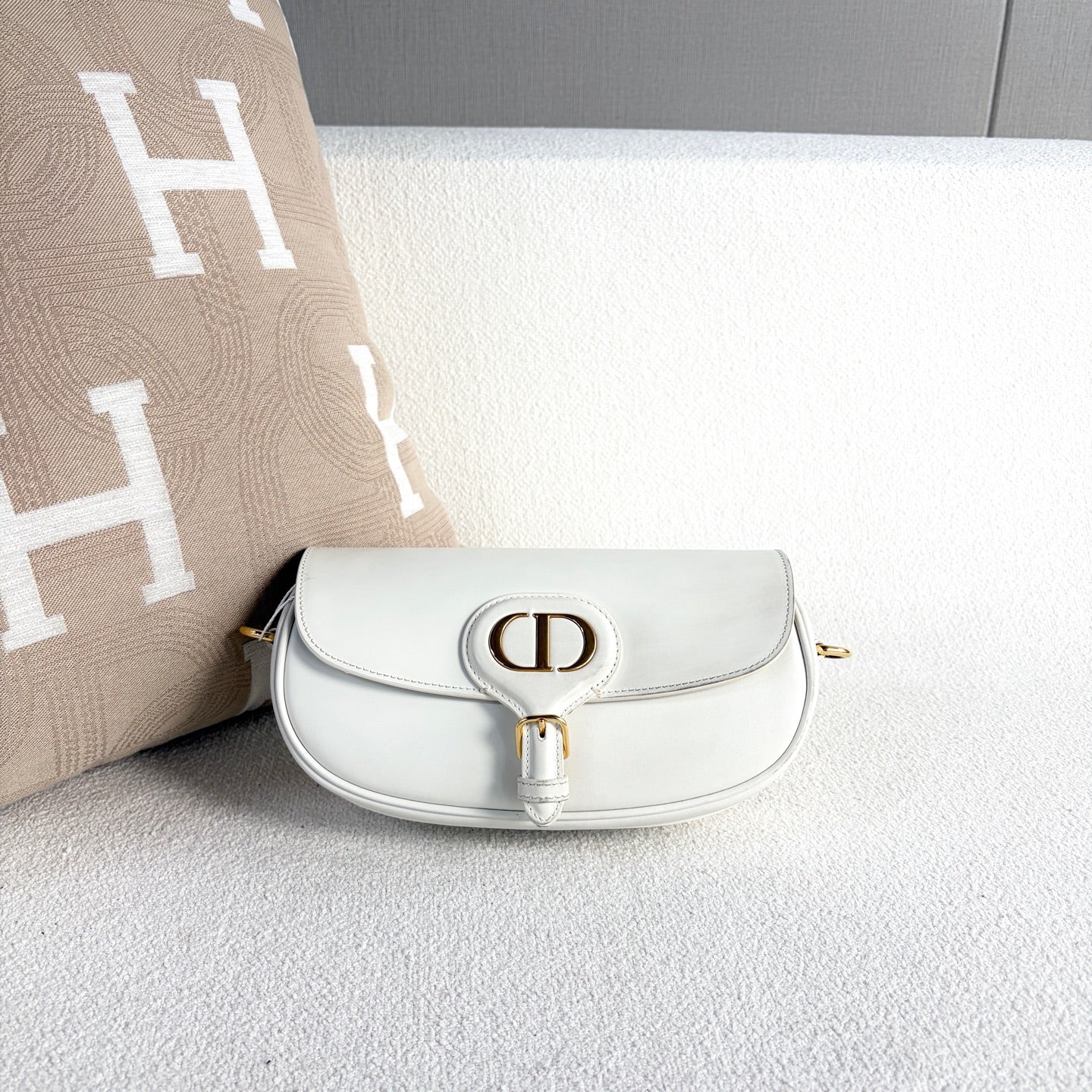 Dior - Bobby - Calfskin leather - Beige with Gold-Tone Hardware - (small)