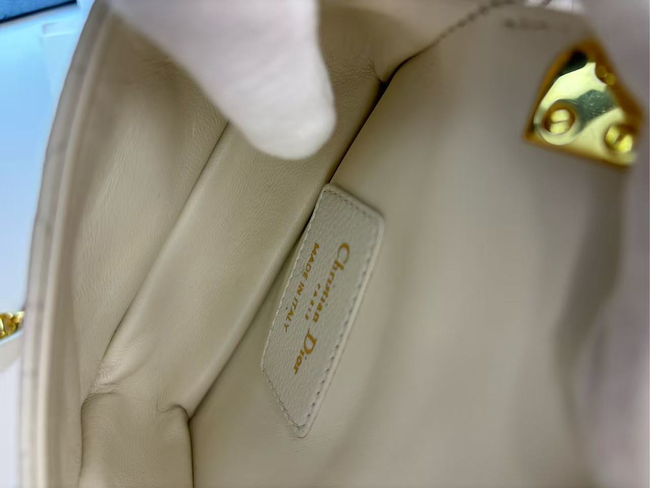 Dior - Caro Mini - Calfskin leather - White with Red and Gold-Tone Hardware - (mini)