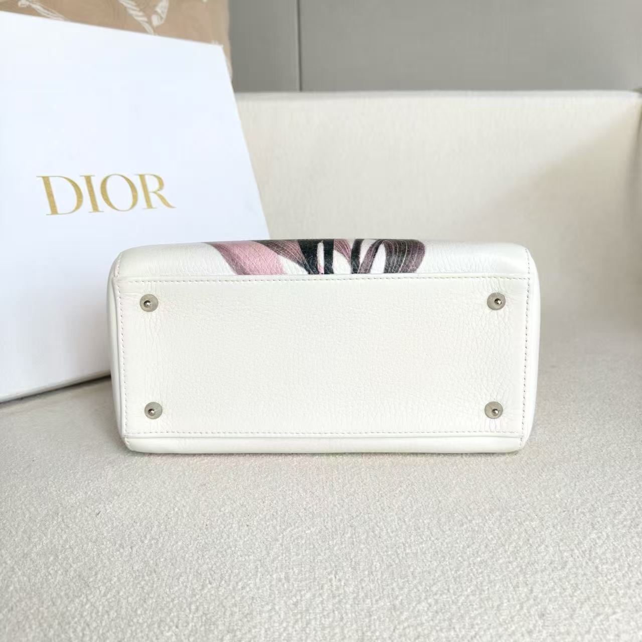 Dior - Lady Dior Floral (Medium) - Cowhide leather - White with Pink Floral Print - (Medium)