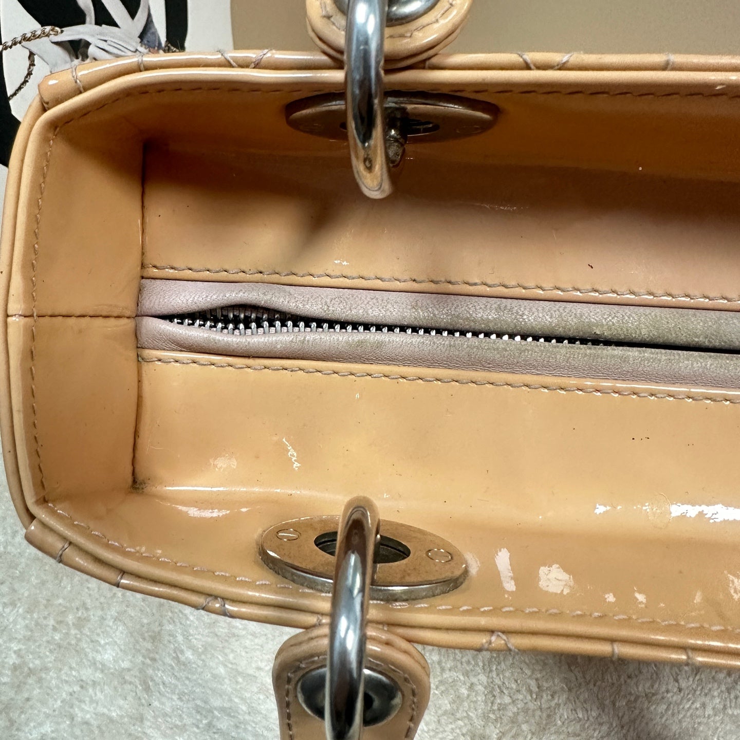 Dior - Lady Dior - Patent leather - Beige - (medium)