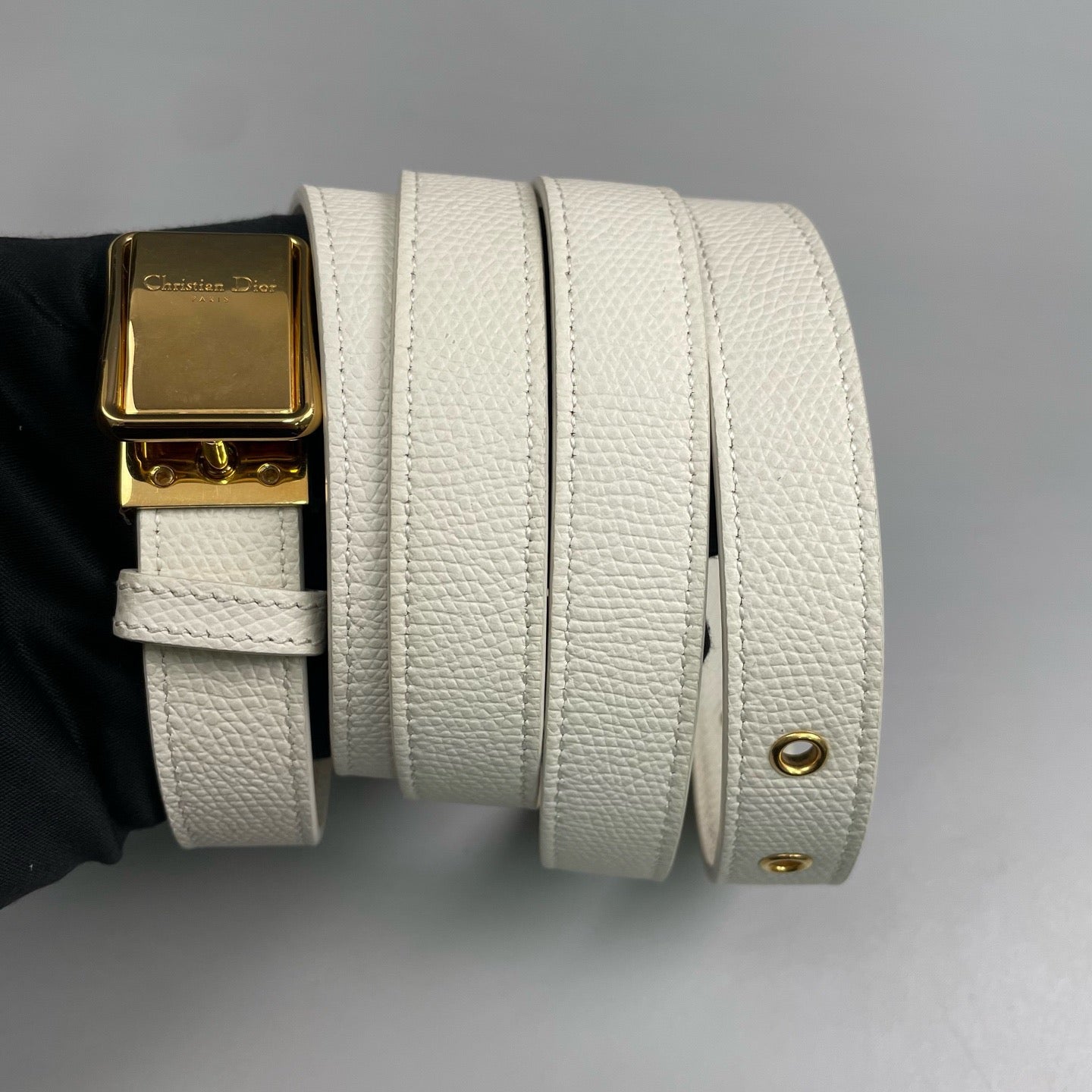 Dior - Montaigne 30 - Grained leather - White with Gold-Tone Hardware - (medium)