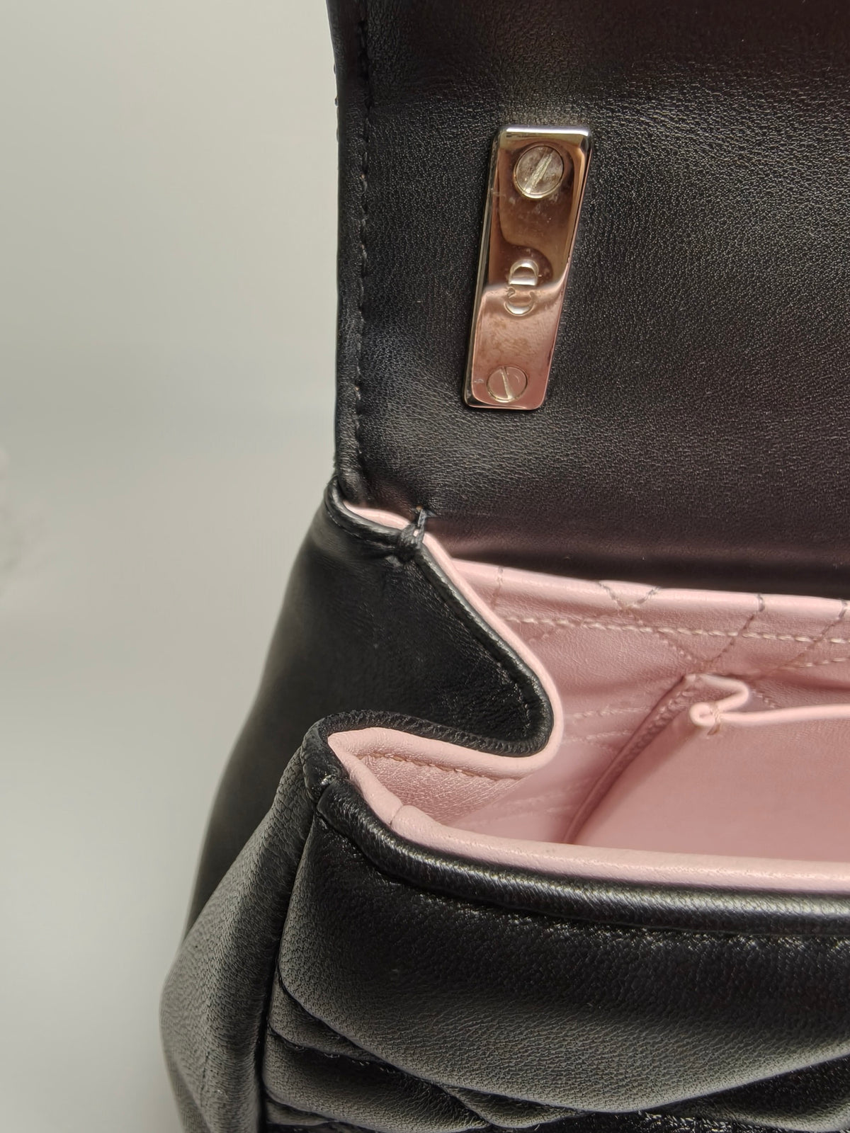 Dior - Other - Leather - Black