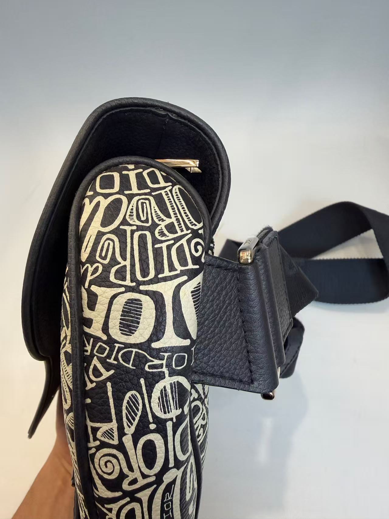 Dior - Saddle Bag - Leather - Black and White - (Medium)