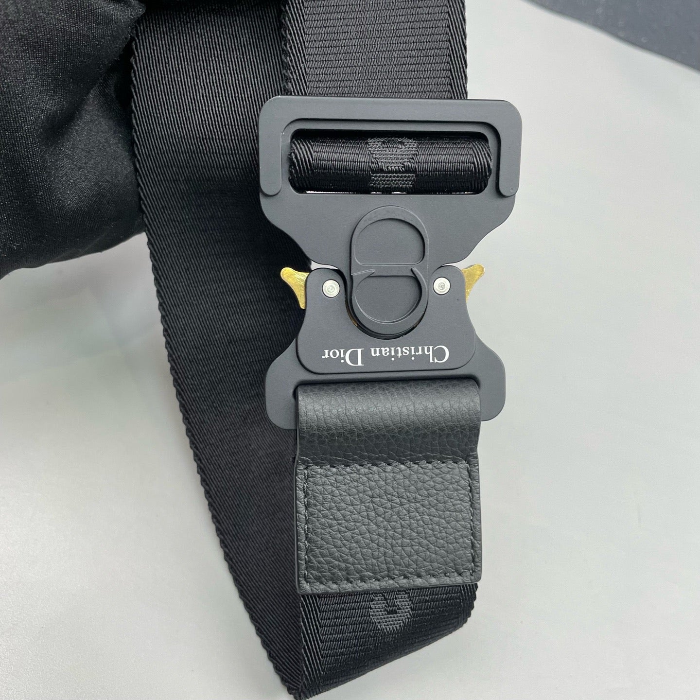 Dior - Saddle Belt Bag - Grained leather - Black - (medium)