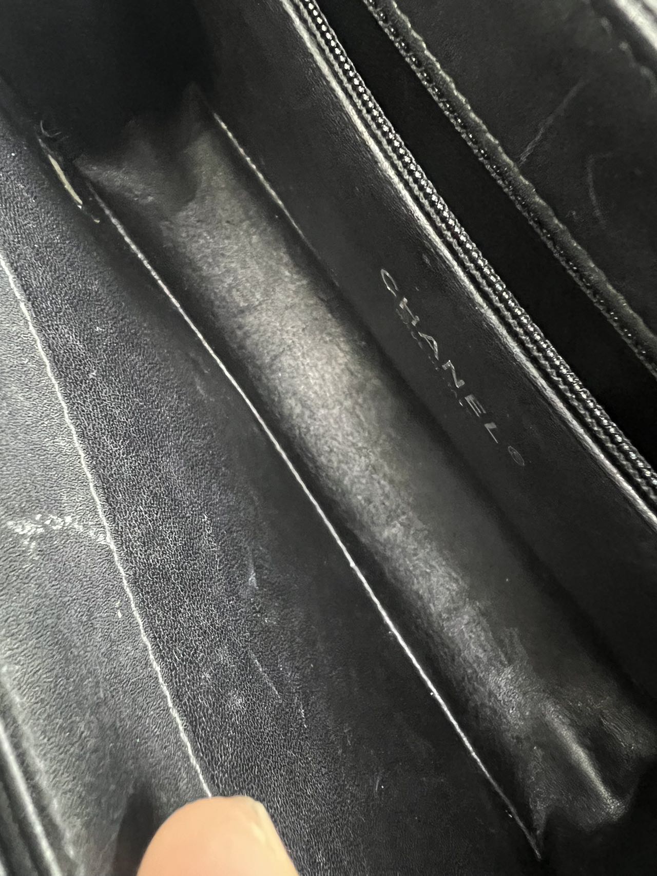 Chanel - Flap Bag - Lambskin leather - Black - (medium)