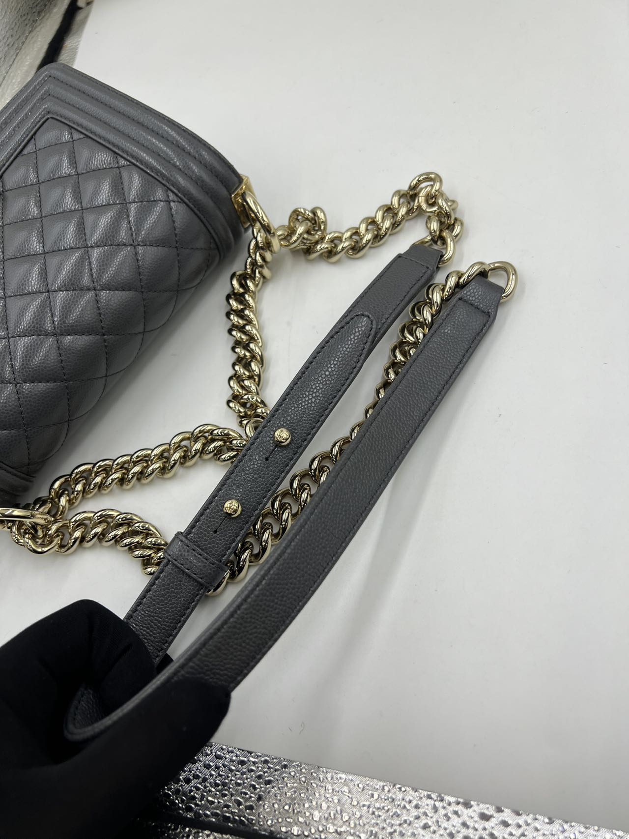 Chanel - Boy Bag - Caviar leather - Grey with Gold-Tone Hardware - (Small)