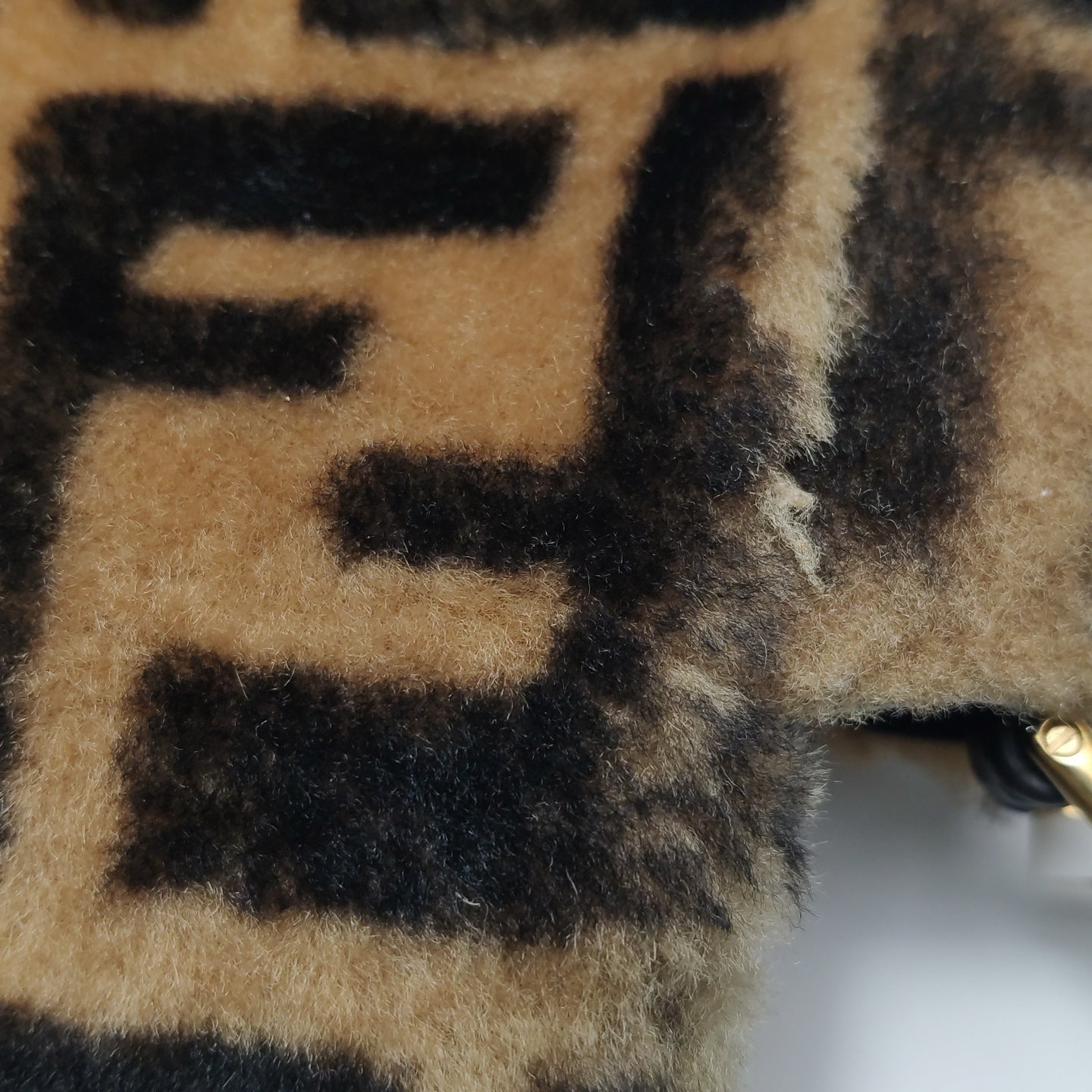 Fendi - Baguette - Fur - Other - Multicolour - (medium)