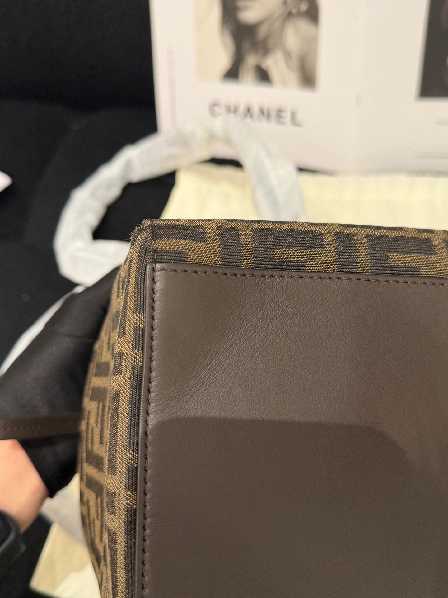 Fendi - Foldable bucket bag - Leather - Brown - (mini)