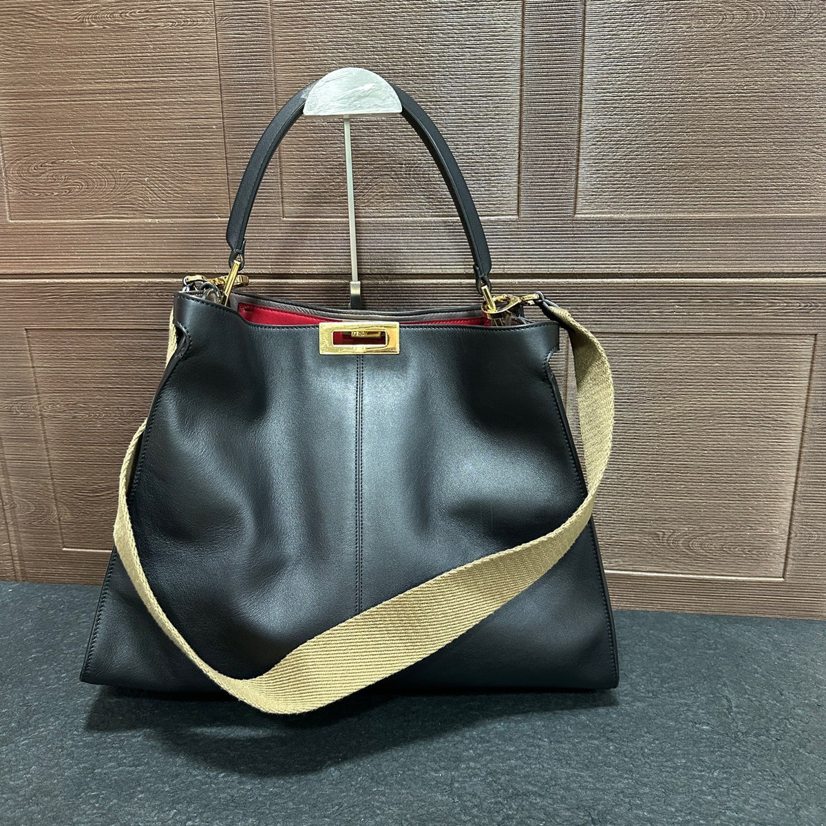 Fendi - Peekaboo Large - Leather - Black - (large)