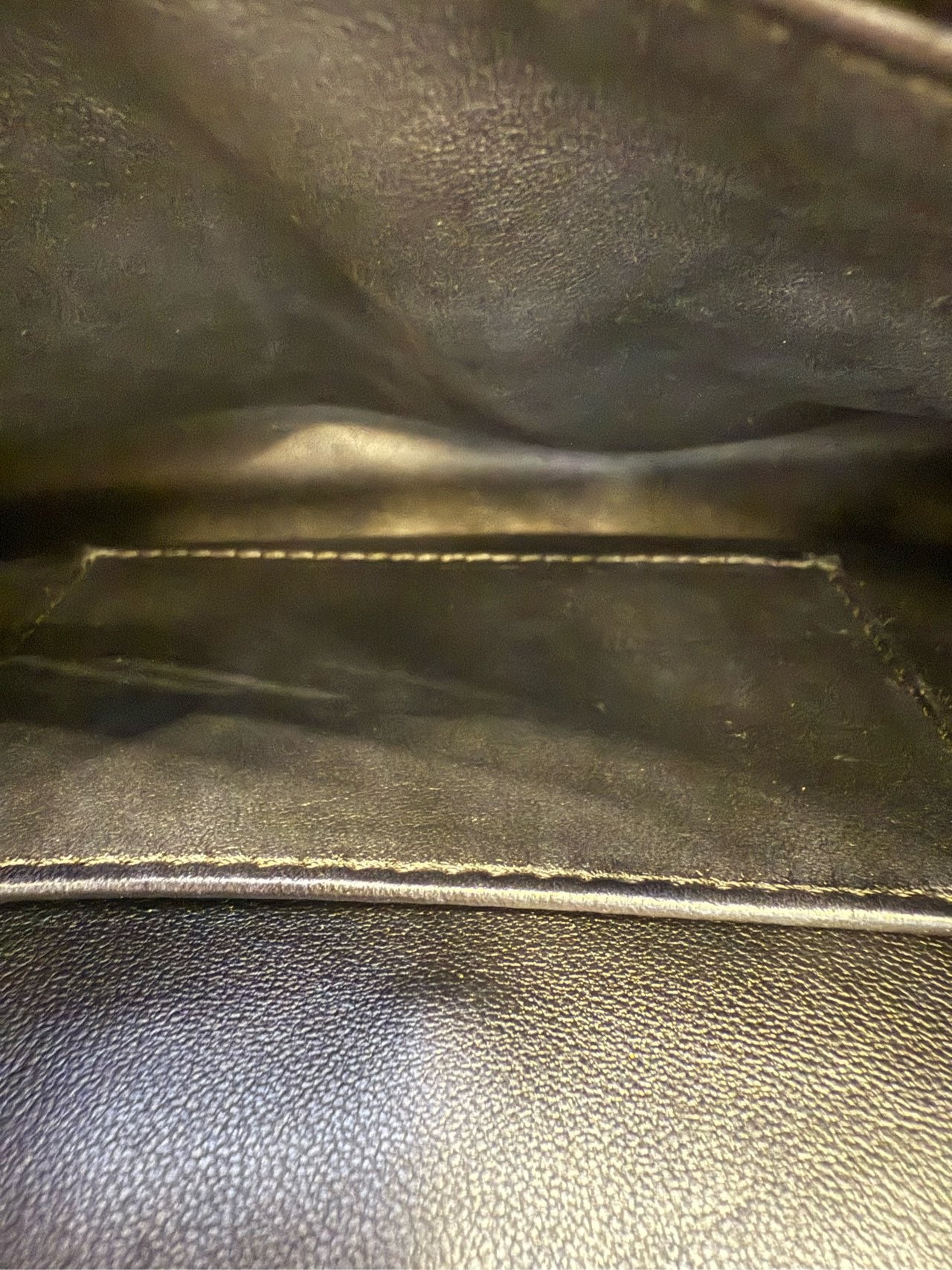 Fendi - Peekaboo - Leather - Black - (medium)