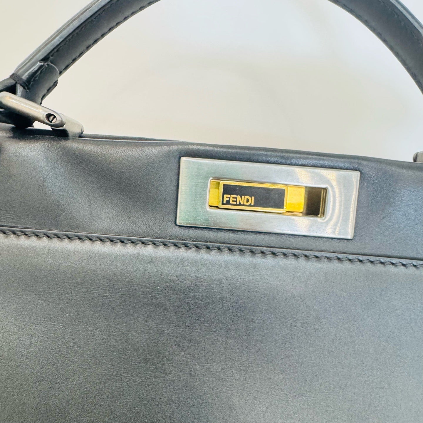 Fendi - Peekaboo - Leather - Black - (medium)