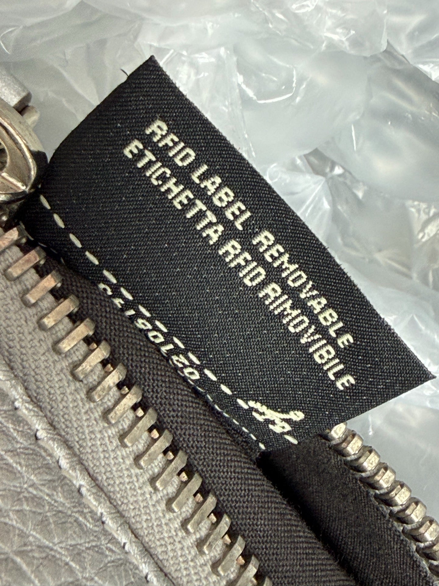 Fendi - Peekaboo - Leather - Silver - (small)