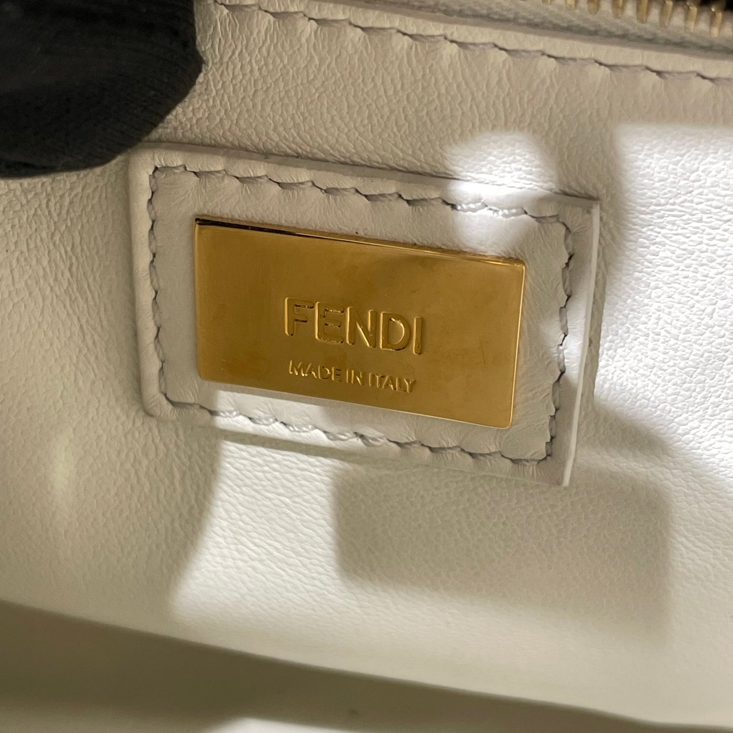 Fendi - Peekaboo - Leather - White - (mini)