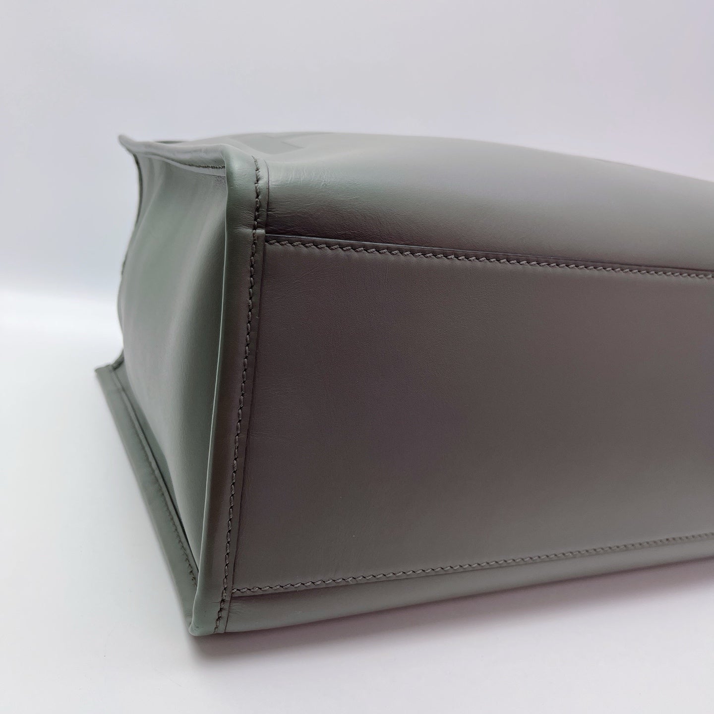 Fendi - Run Away Tote - Calfskin - Grey - (Large)