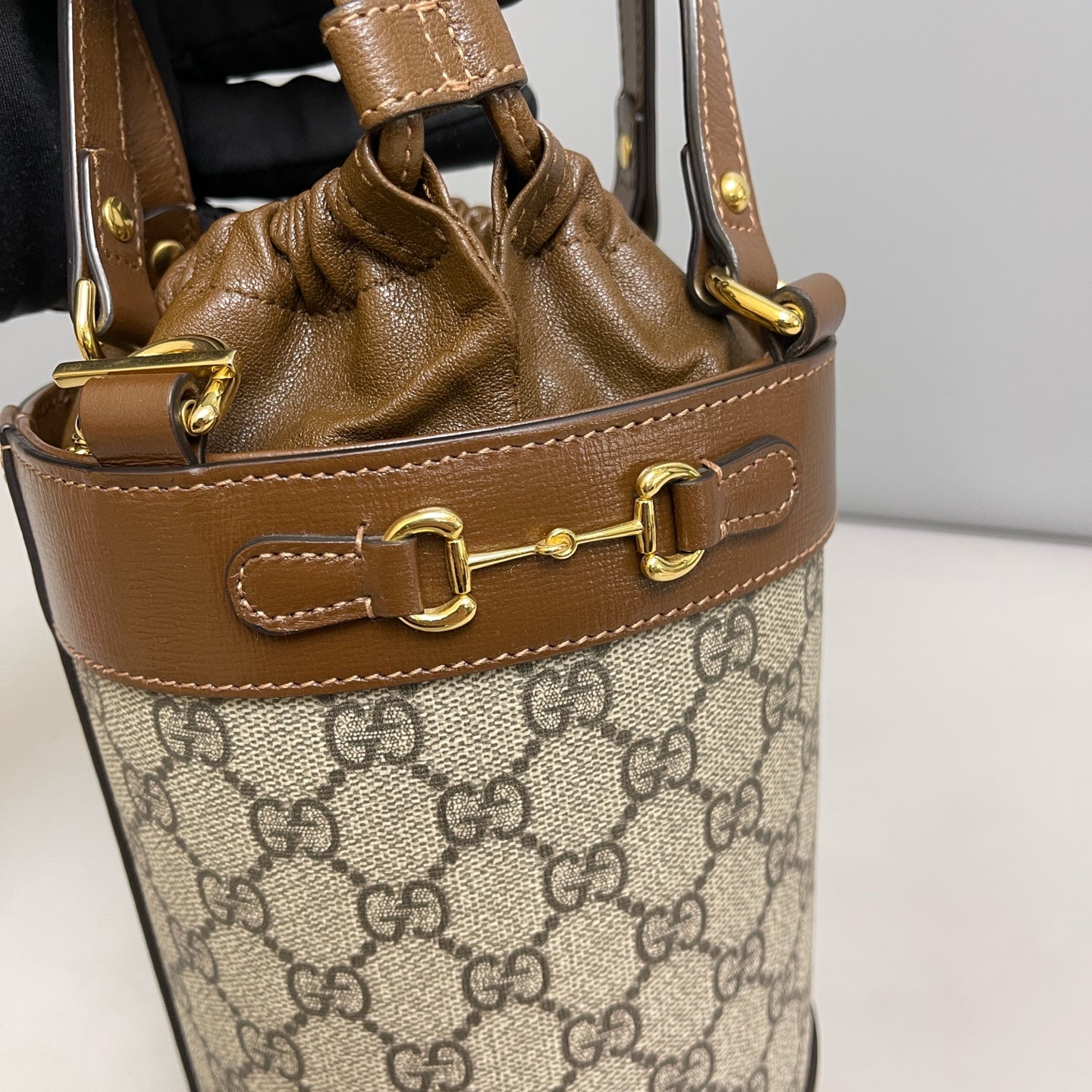 Gucci - 1955 Horsebit Bucket Bag - Leather - Brown - (mini)