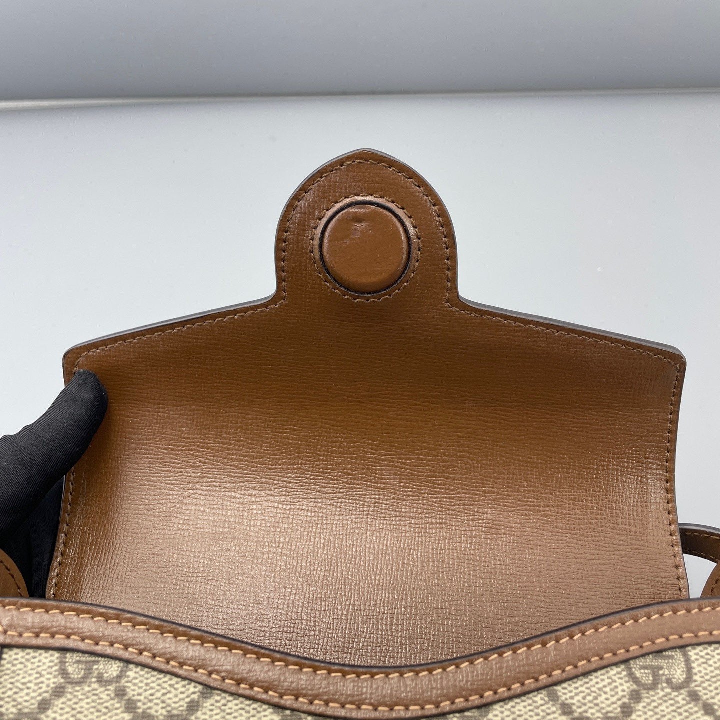 Gucci - 1955 Horsebit Horizontal Phone Bag - GG Supreme canvas and leather - Beige and Brown with Gold-Tone Hardware - (mini)