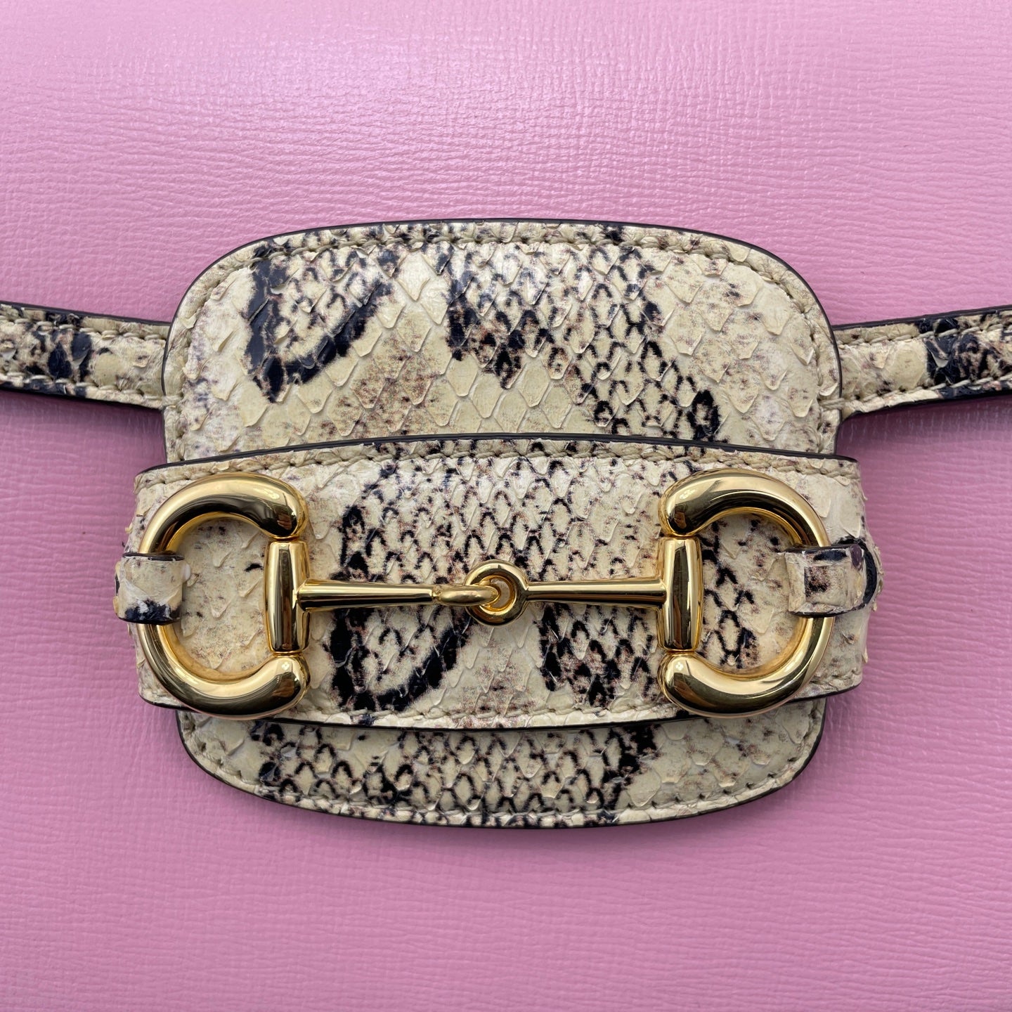 Gucci - 1955 Horsebit Saddle Bag - Grain leather and python snakeskin - Pink - (medium)