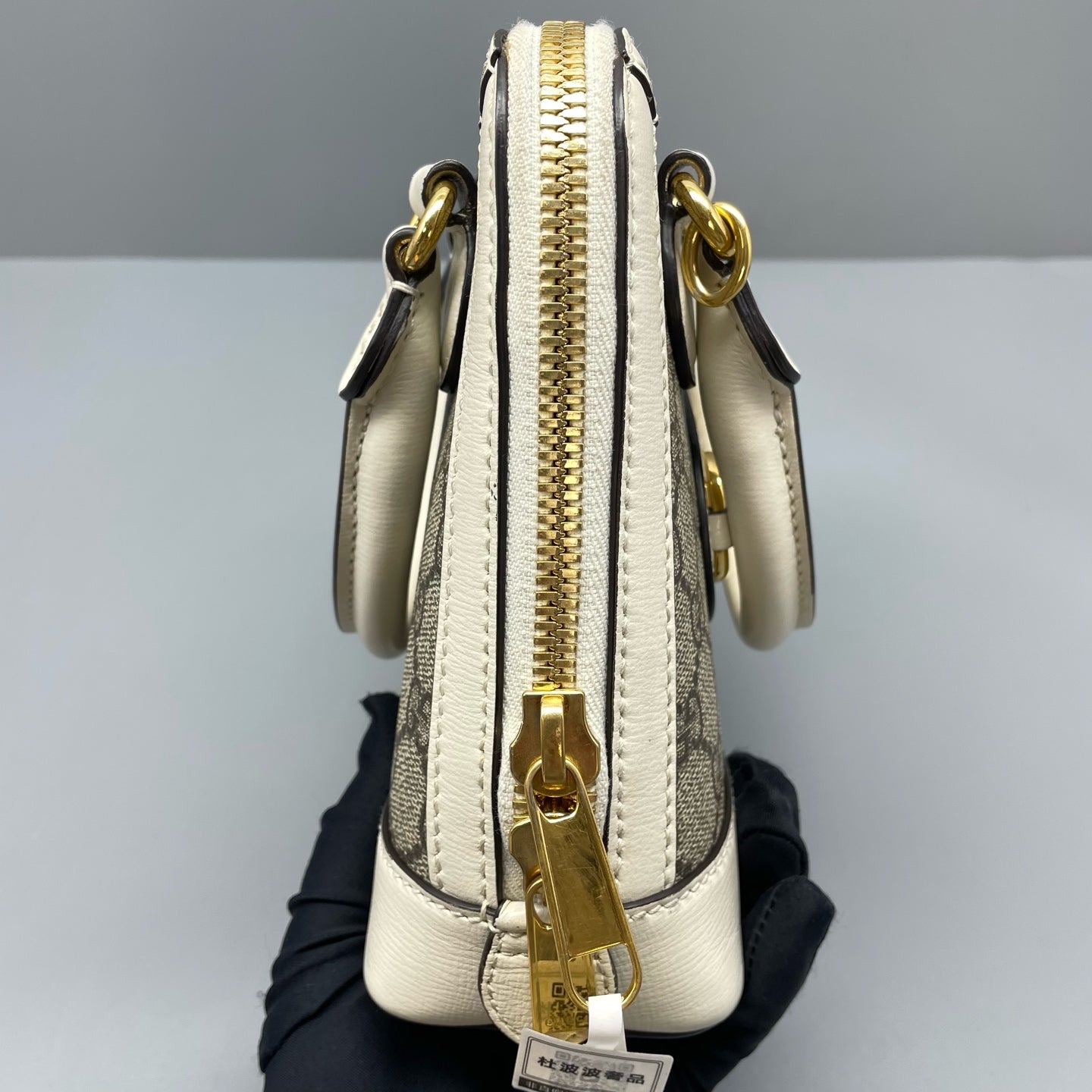 Gucci - 1955 Horsebit Shell Bag - GG Supreme canvas with white leather trim - Beige and White - (mini)