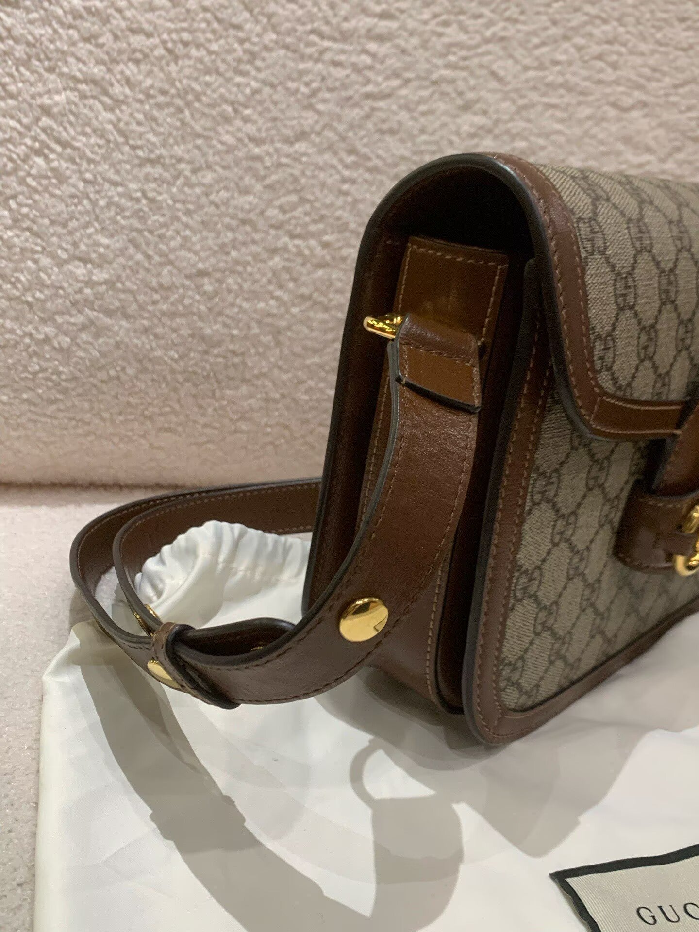 Gucci - 1955 Horsebit Shoulder Bag - GG Supreme canvas with leather trim - Beige and Brown - (Medium)